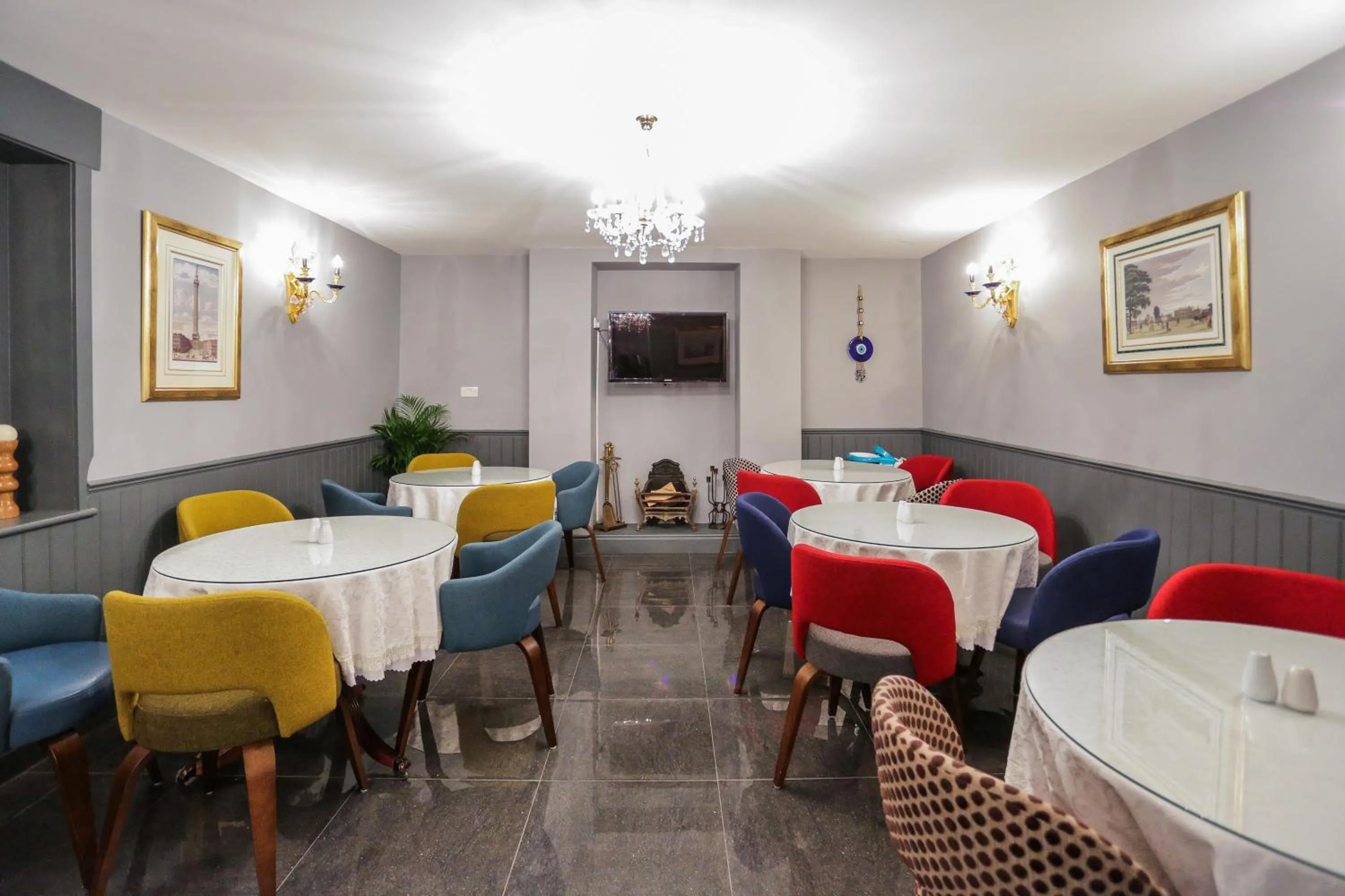 Restaurant/places to eat in Beckenham Park Hotel