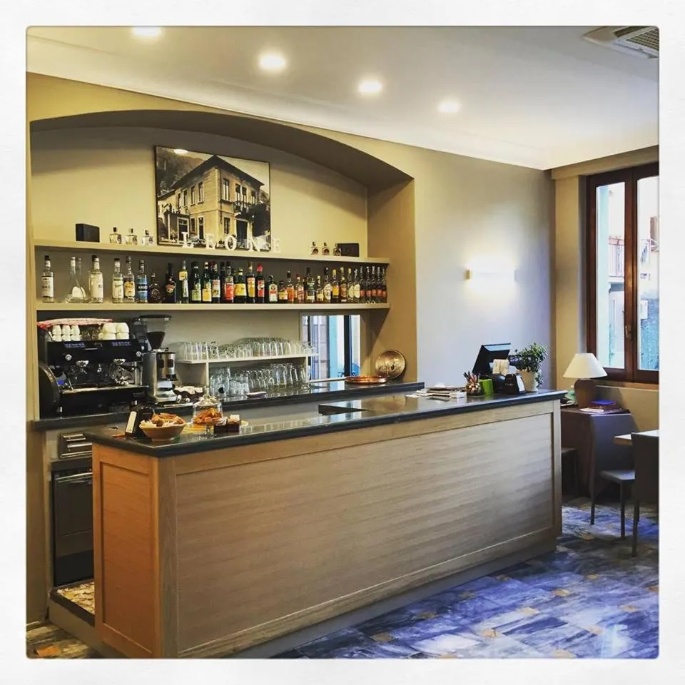 Lounge or bar in Hotel Trieste