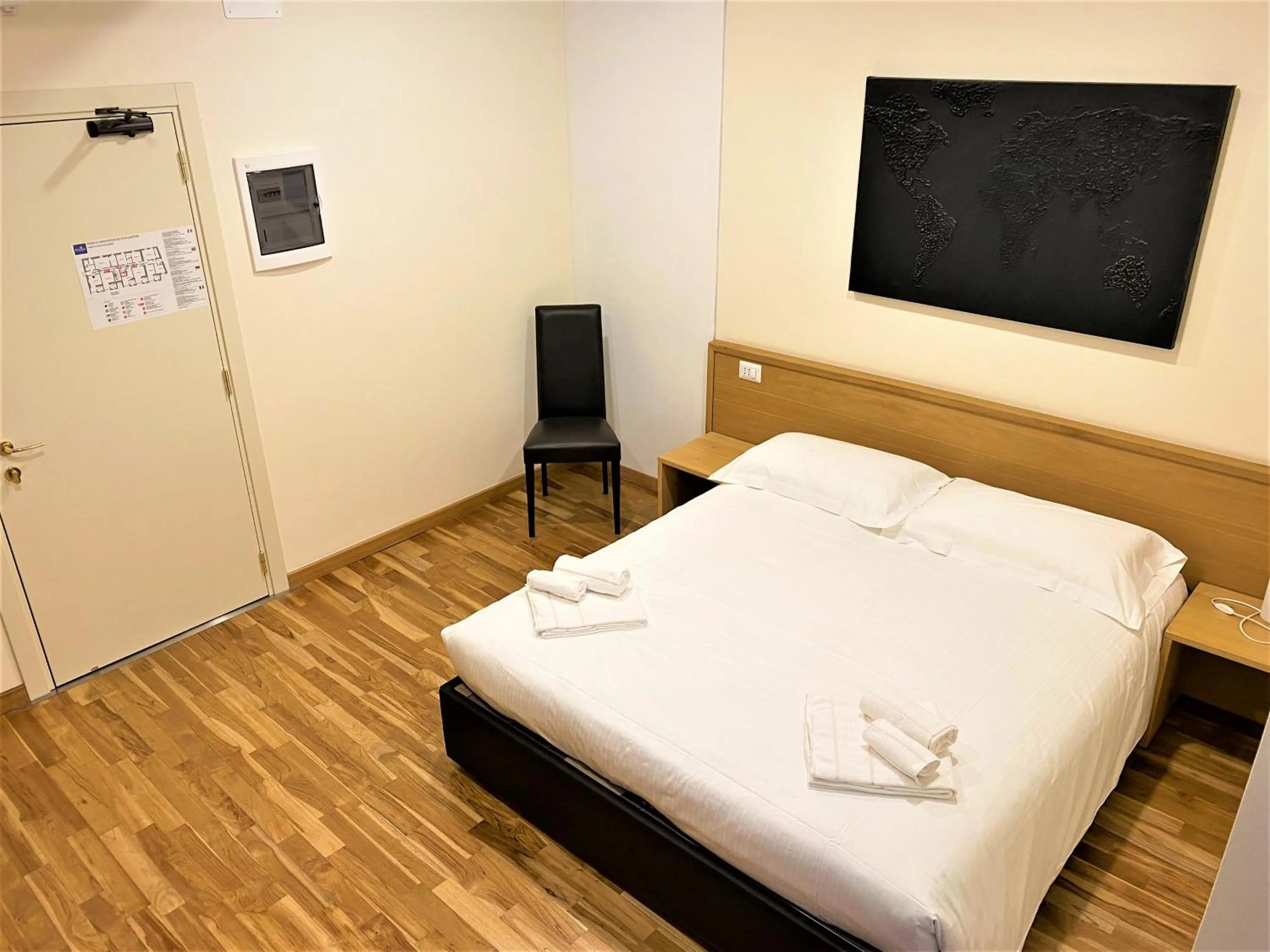 Photo of the whole room, Bed in Hotel Trieste