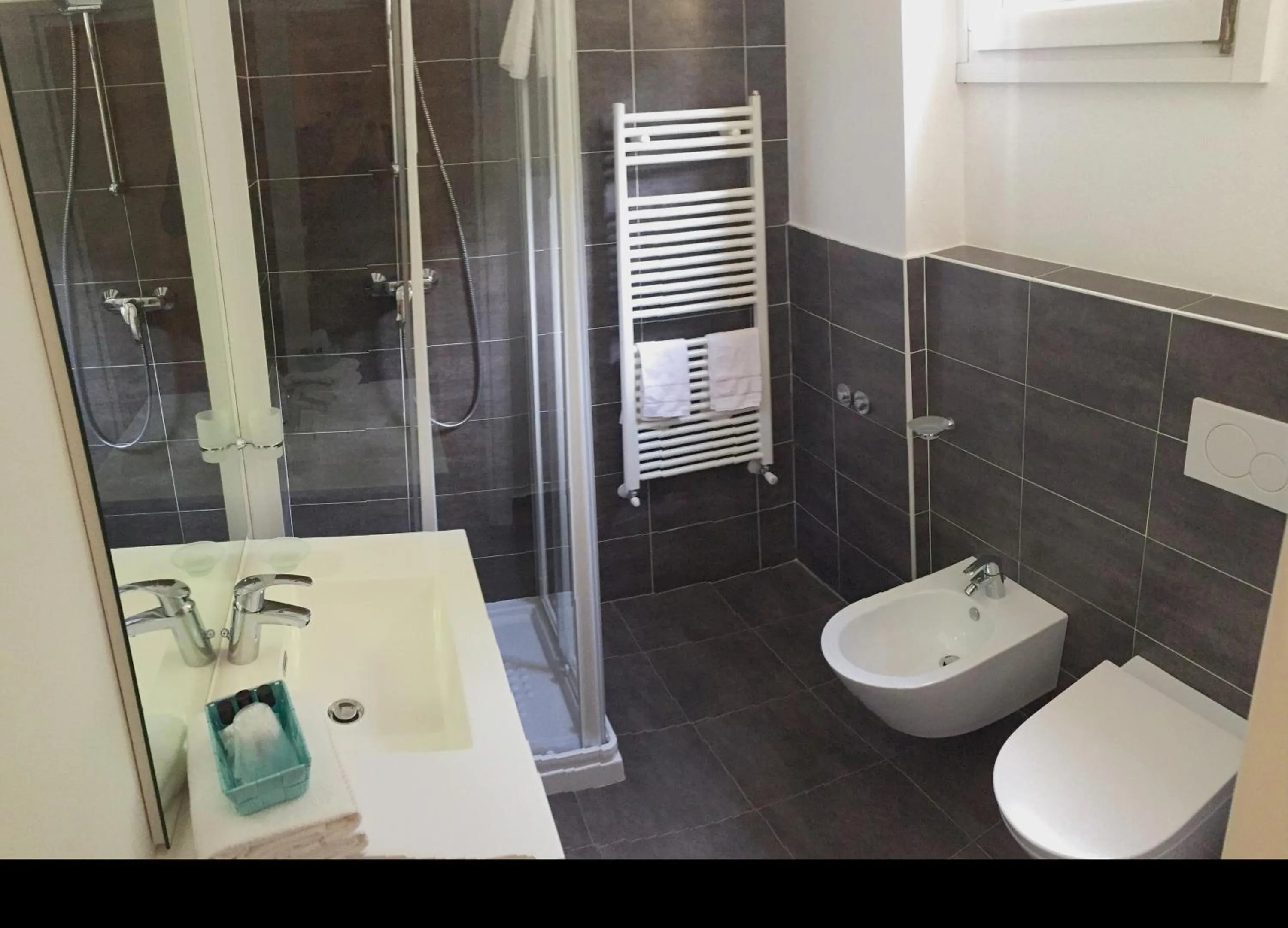 Bathroom in Hotel Trieste