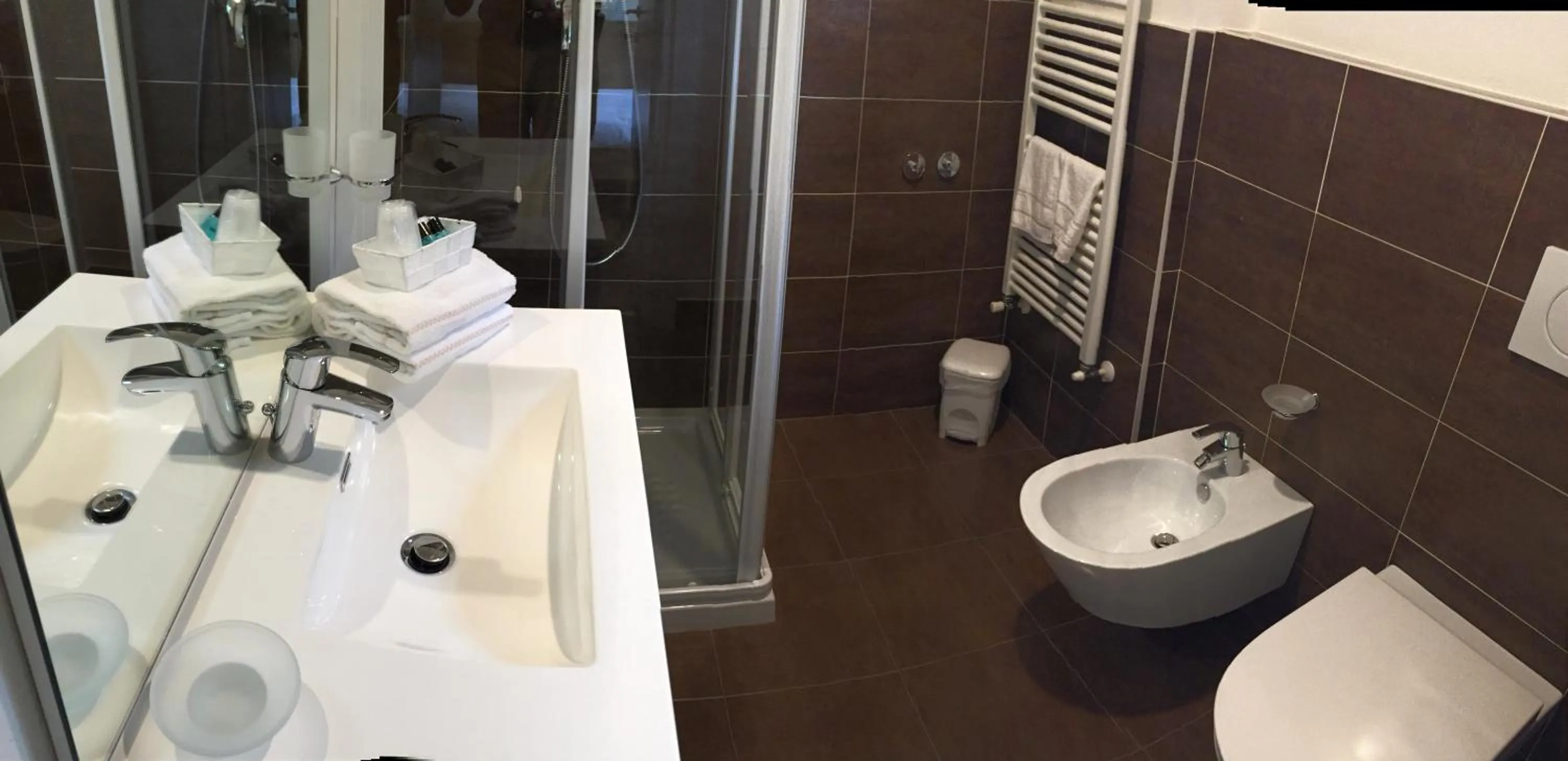 Bathroom in Hotel Trieste