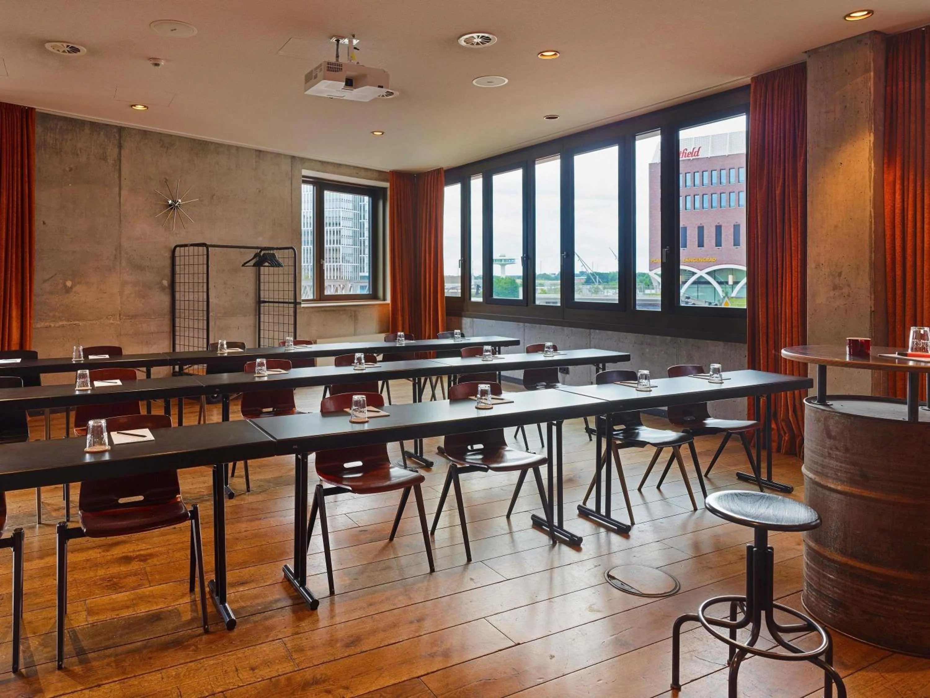 Meeting/conference room in 25hours Hotel Hamburg HafenCity