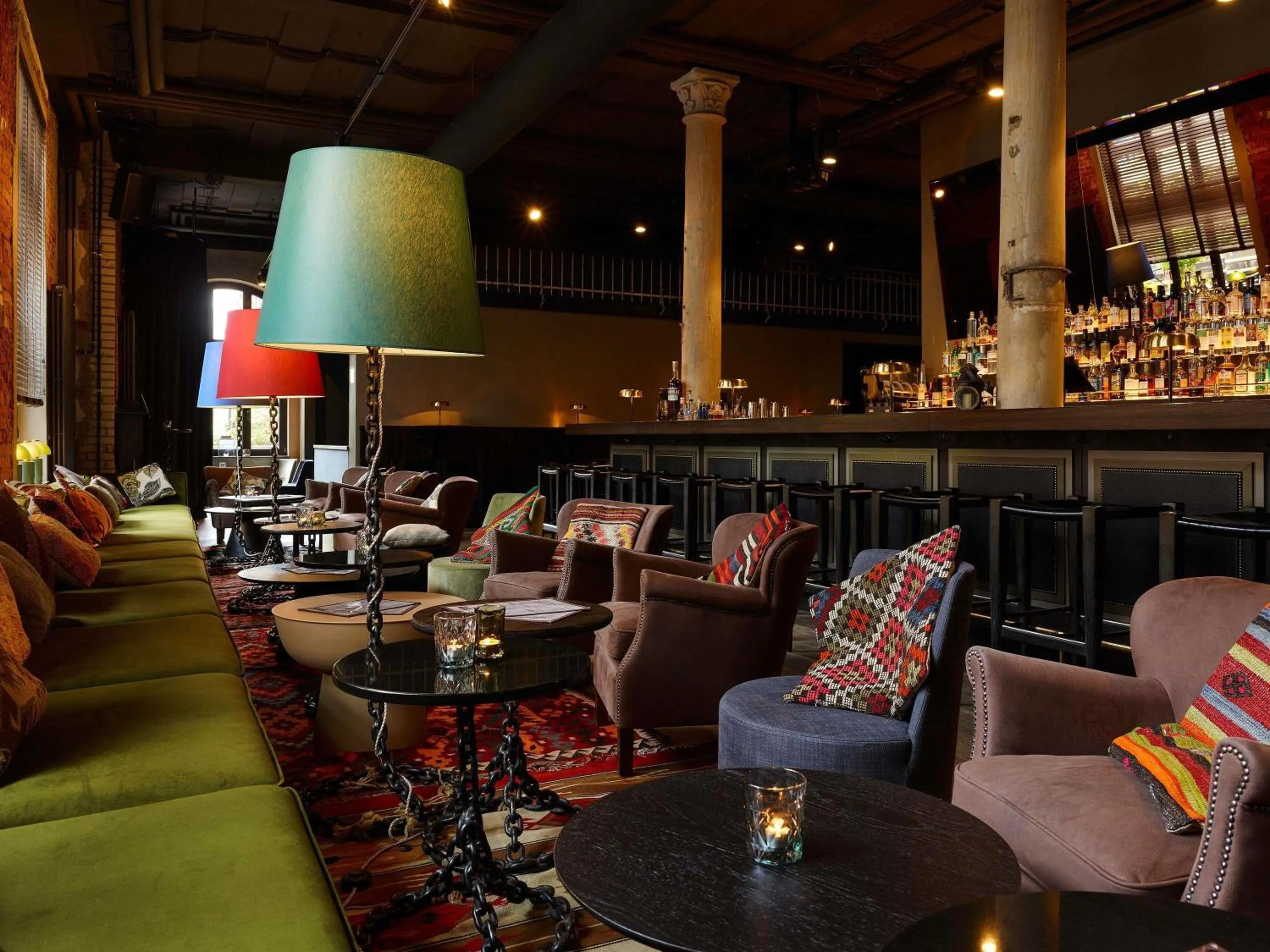 Lounge or bar in 25hours Hotel Hamburg HafenCity