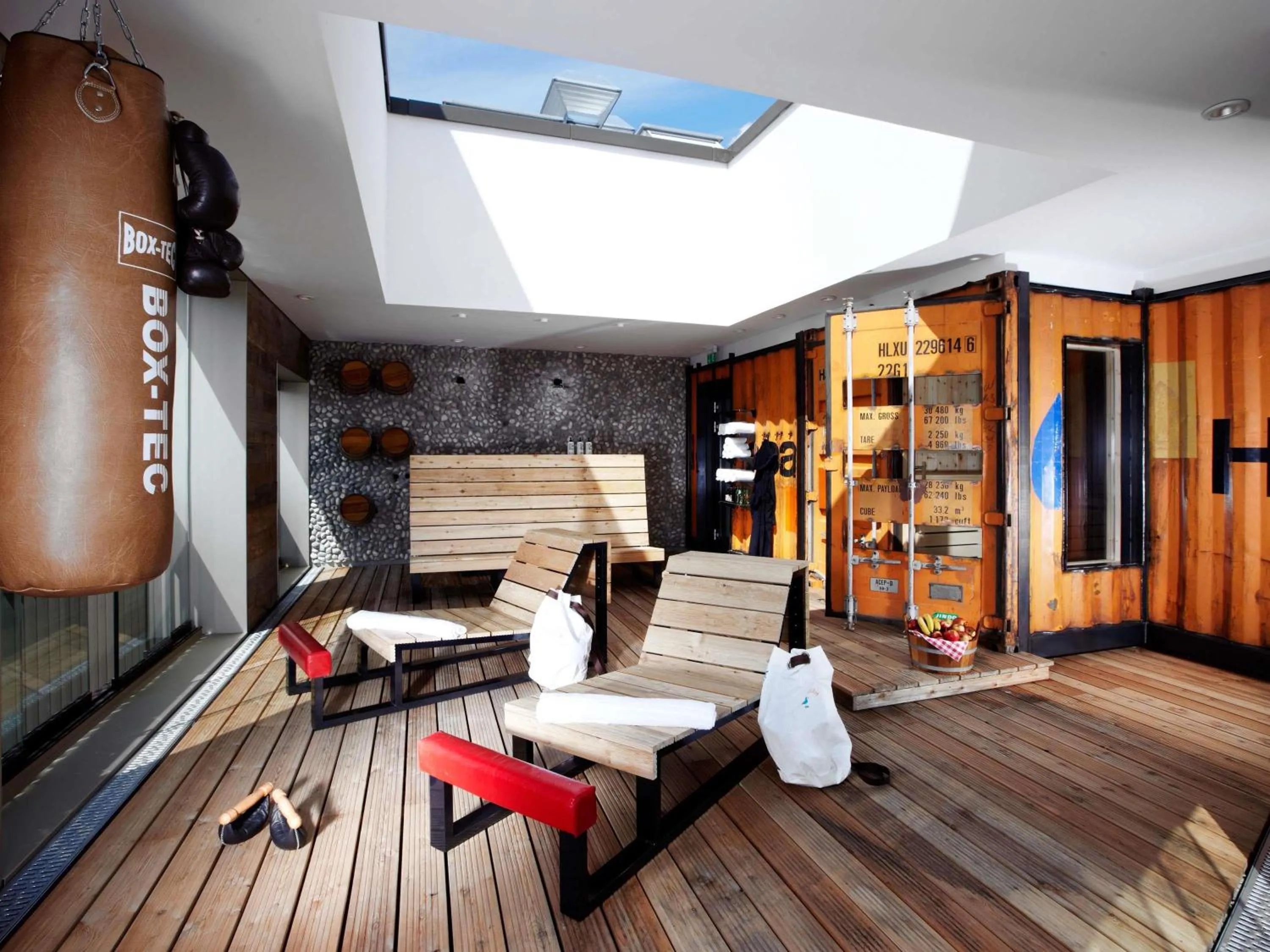 Fitness centre/facilities in 25hours Hotel Hamburg HafenCity