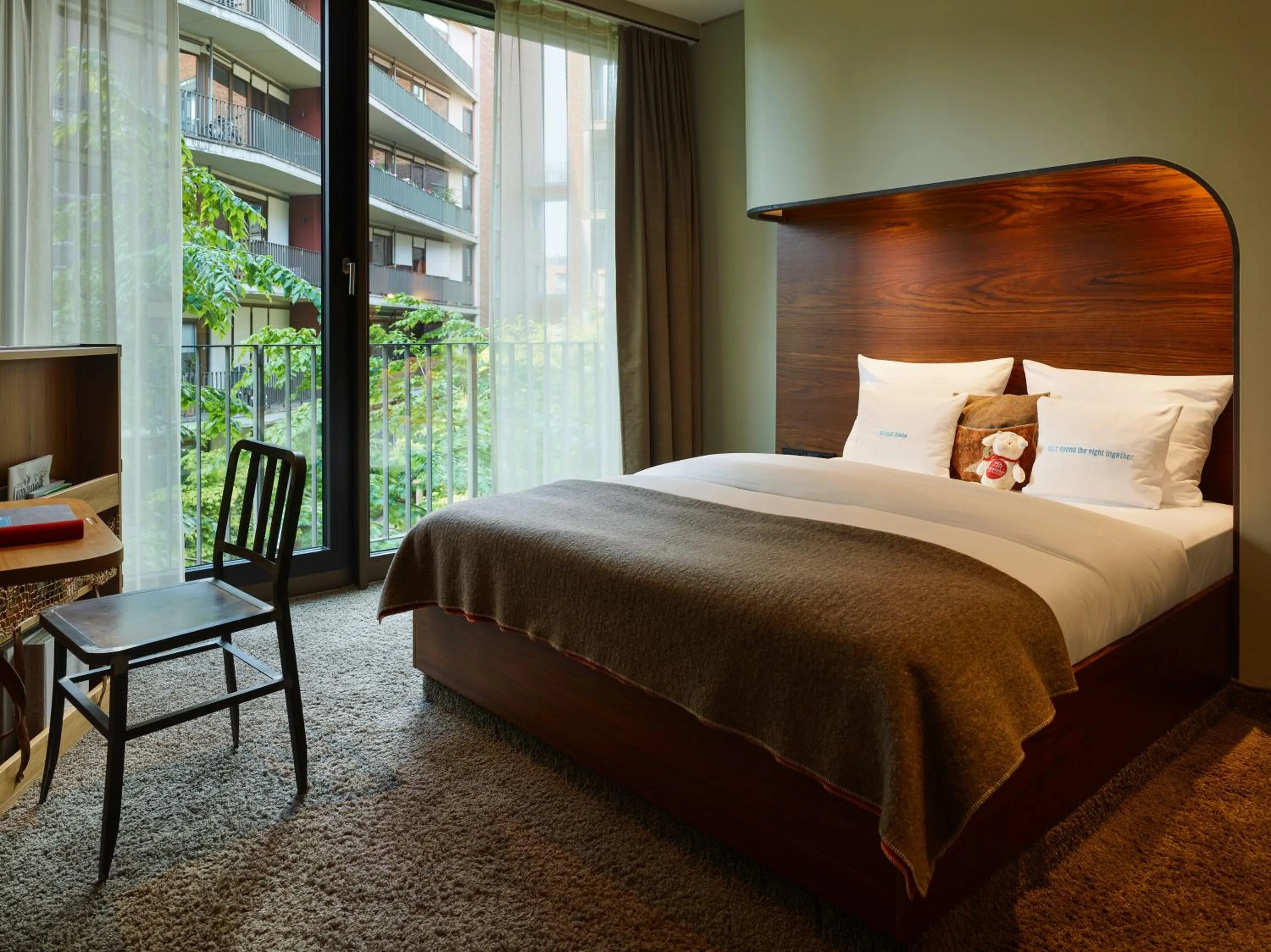 Photo of the whole room, Bed in 25hours Hotel Hamburg HafenCity