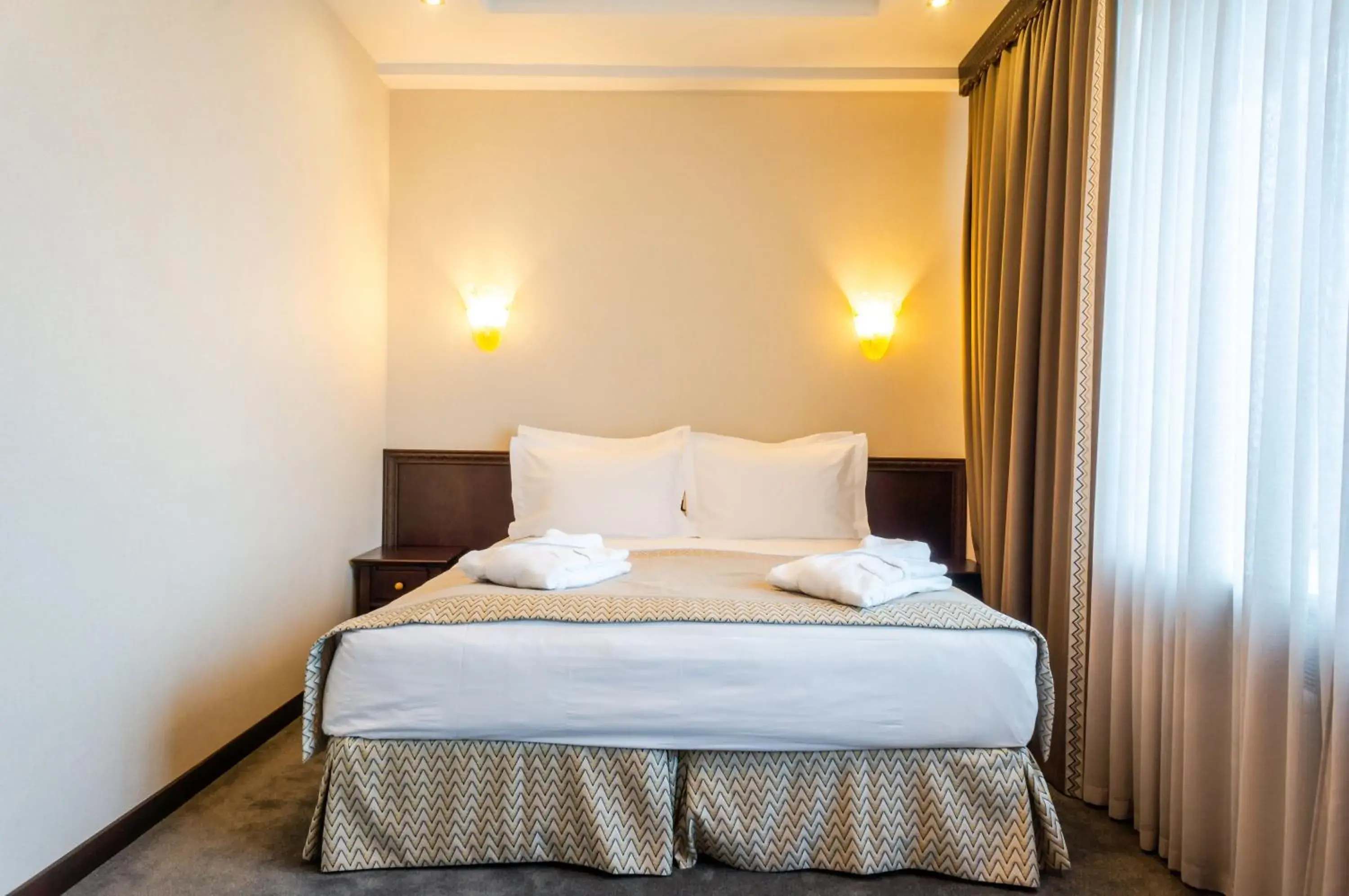 Standard Double Room - single occupancy in Royal Palace Hotel Standard Double Room - single occupancy in Royal Palace Hotel