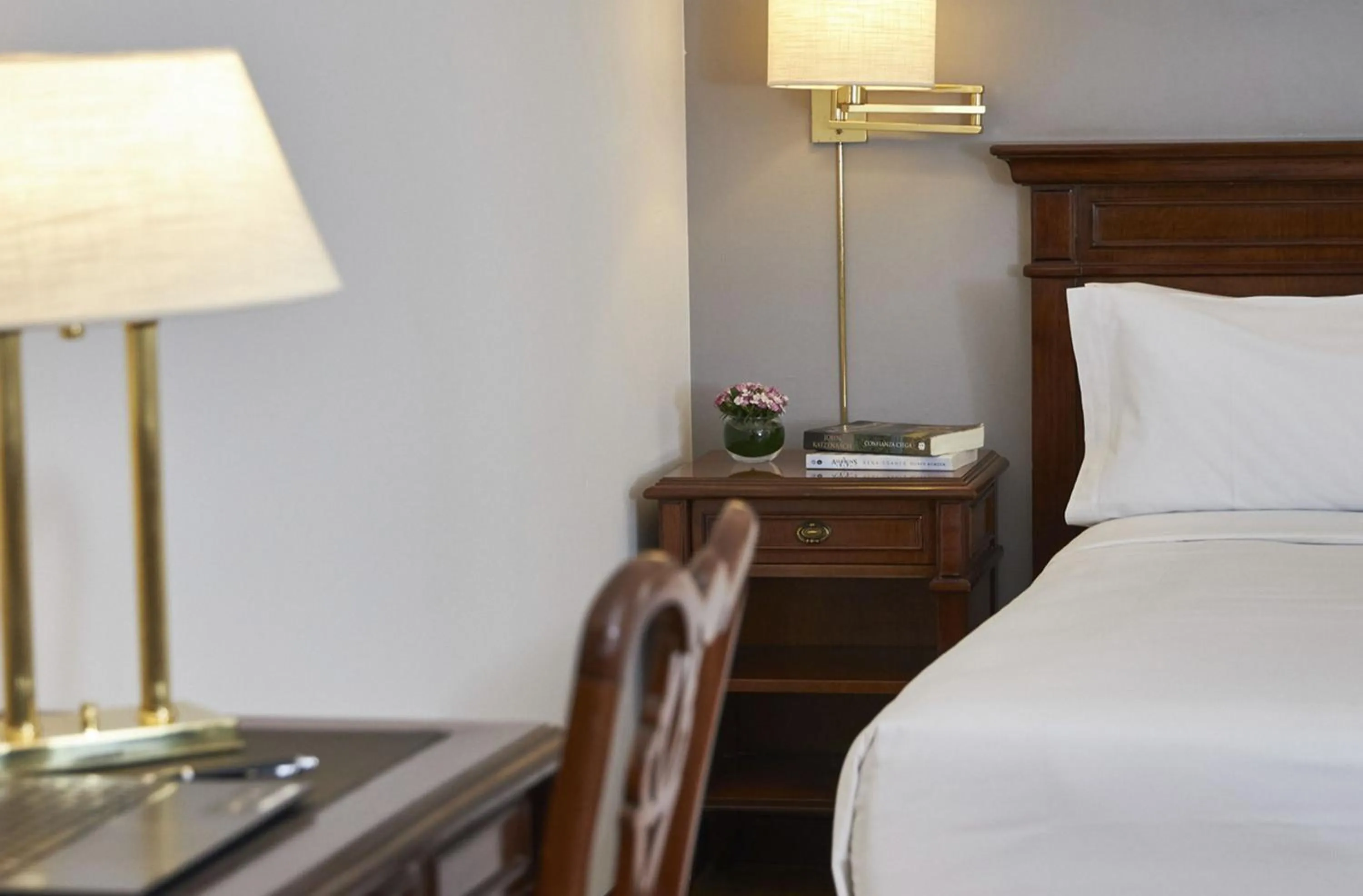 Bed in Cyan Américas Towers Hotel