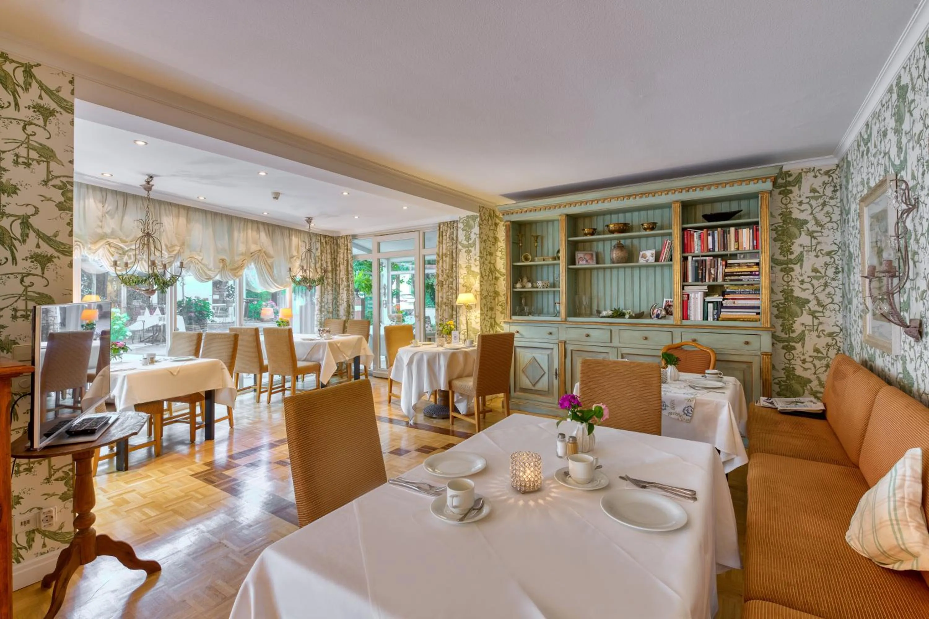 Breakfast in Hotel Alt Vellern