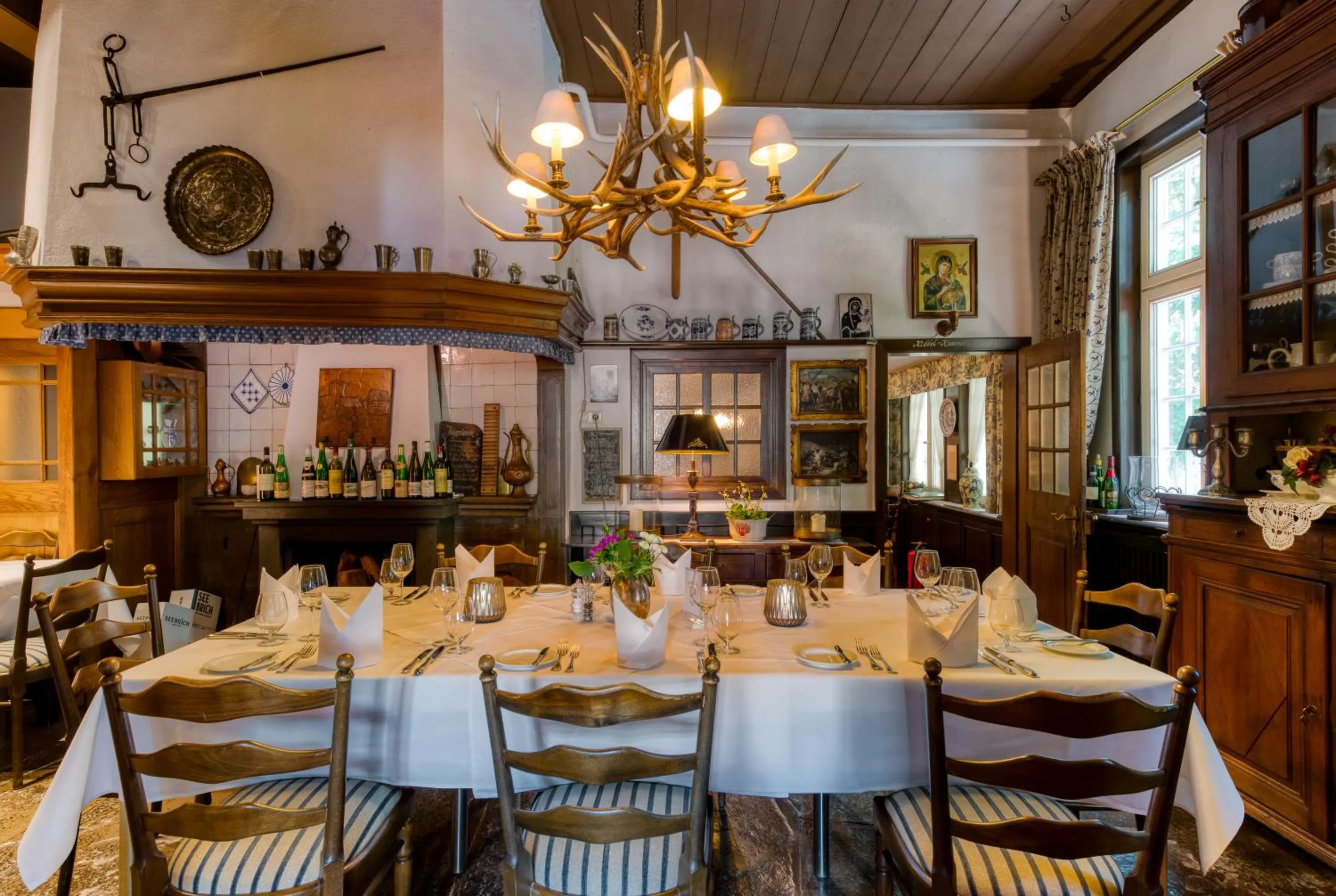 Restaurant/places to eat in Hotel Alt Vellern