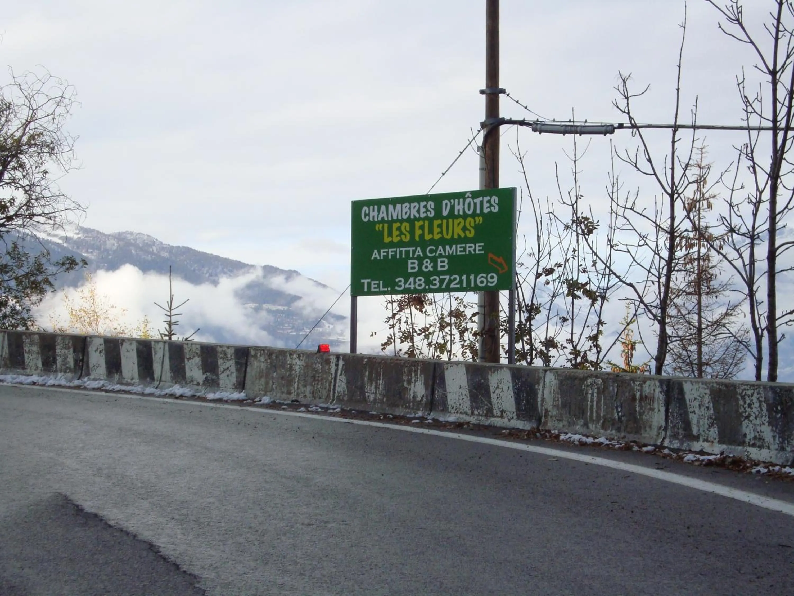 Street view in Chambres D'Hotes Les Fleurs