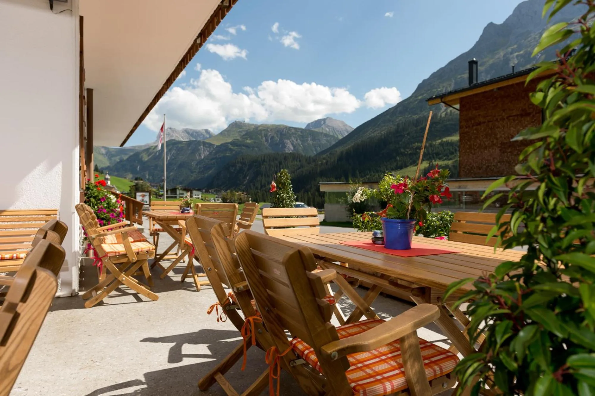 Balcony/Terrace in Gasthaus & Pension Alphorn