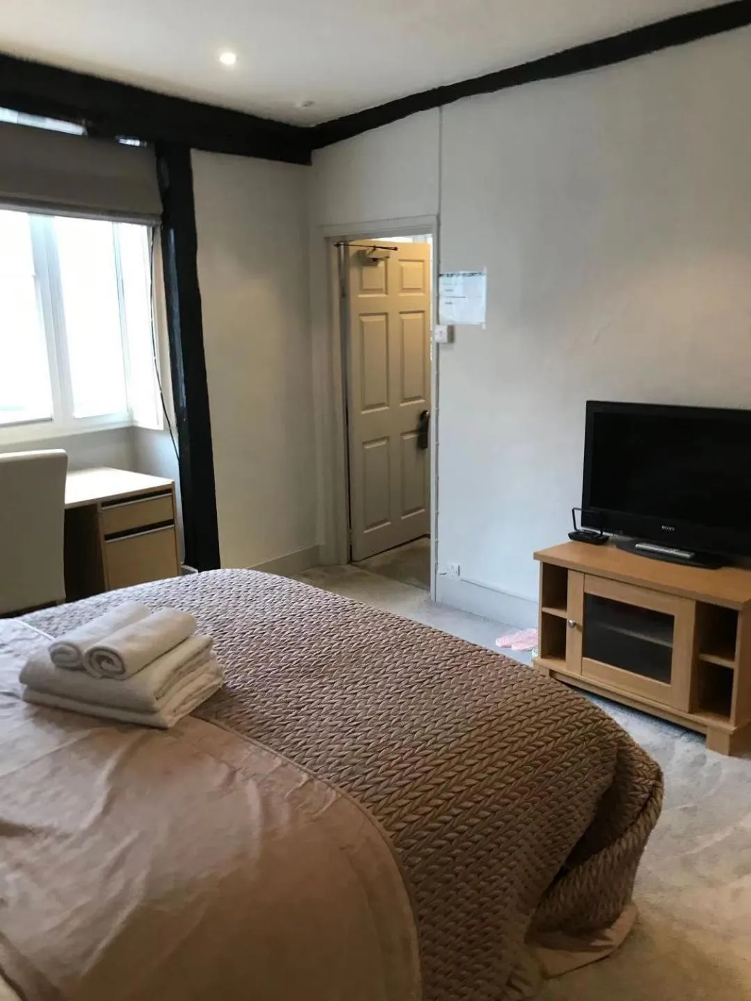 Bedroom, Bed in Golden Cross Guesthouse