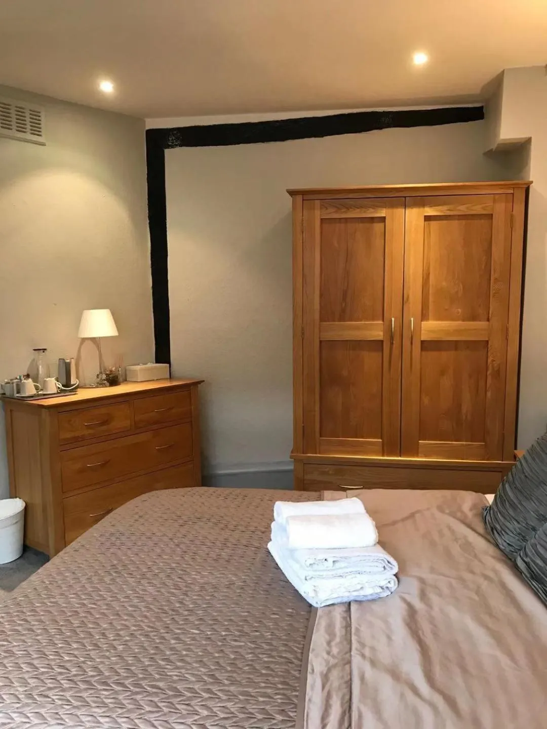 Photo of the whole room, Bed in Golden Cross Guesthouse