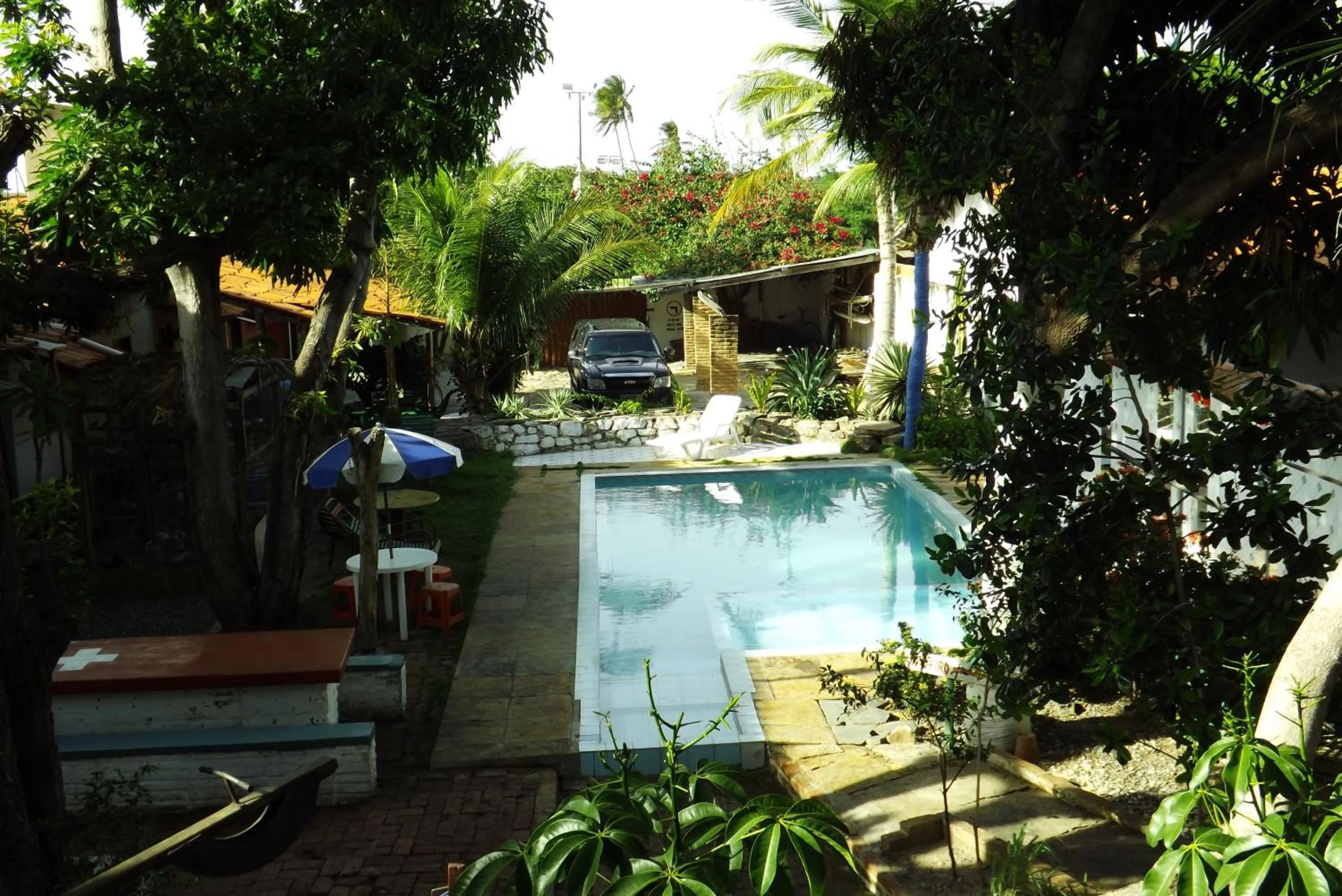 Swimming pool in Pousada Chalé Suiço