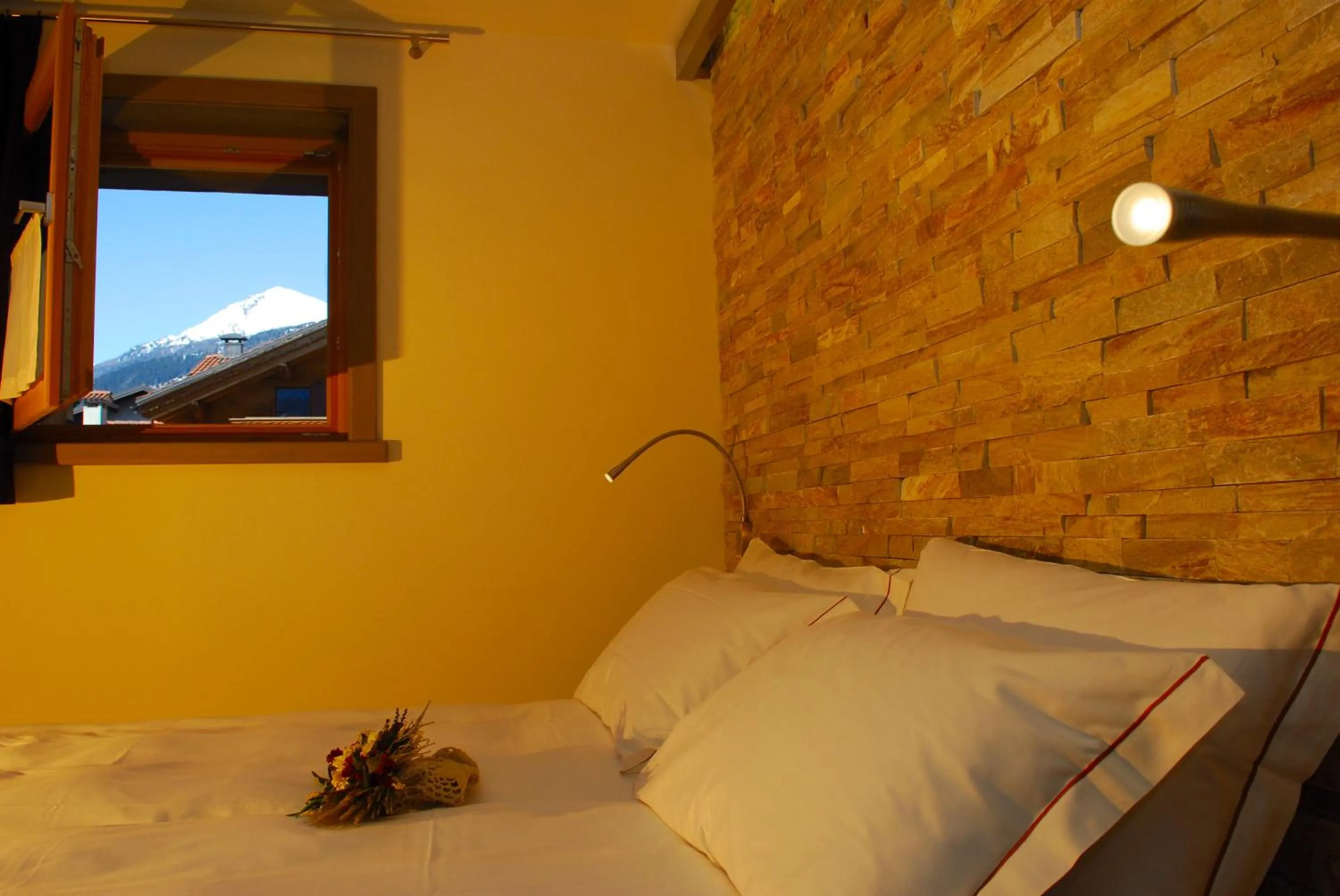 Bed in Alpen Hotel Chalet