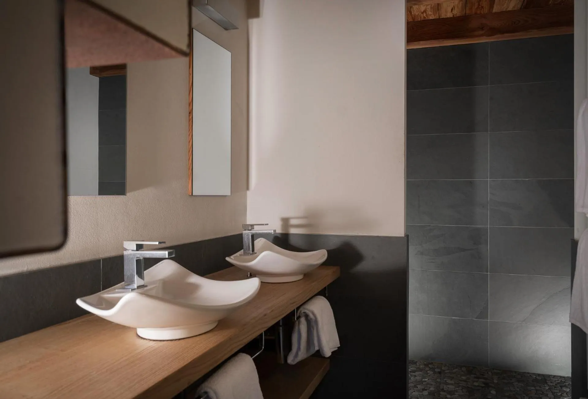 Bathroom in Alpen Hotel Chalet