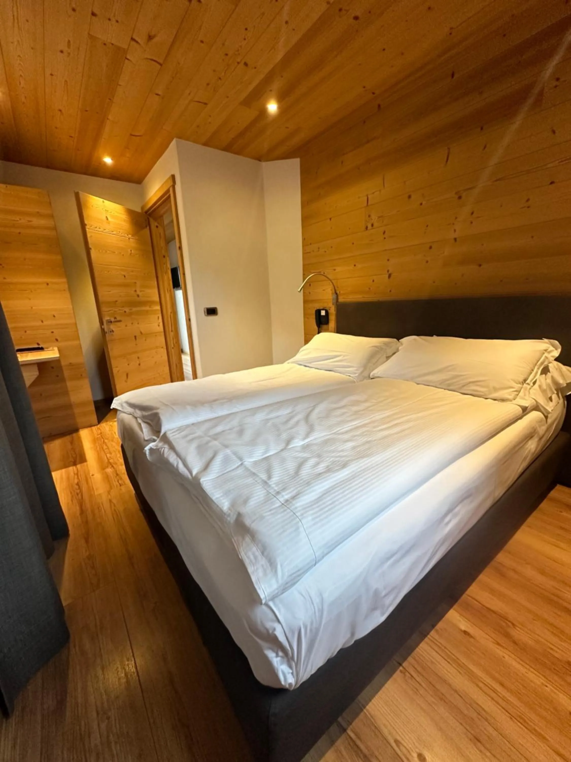 Photo of the whole room, Bed in Alpen Hotel Chalet