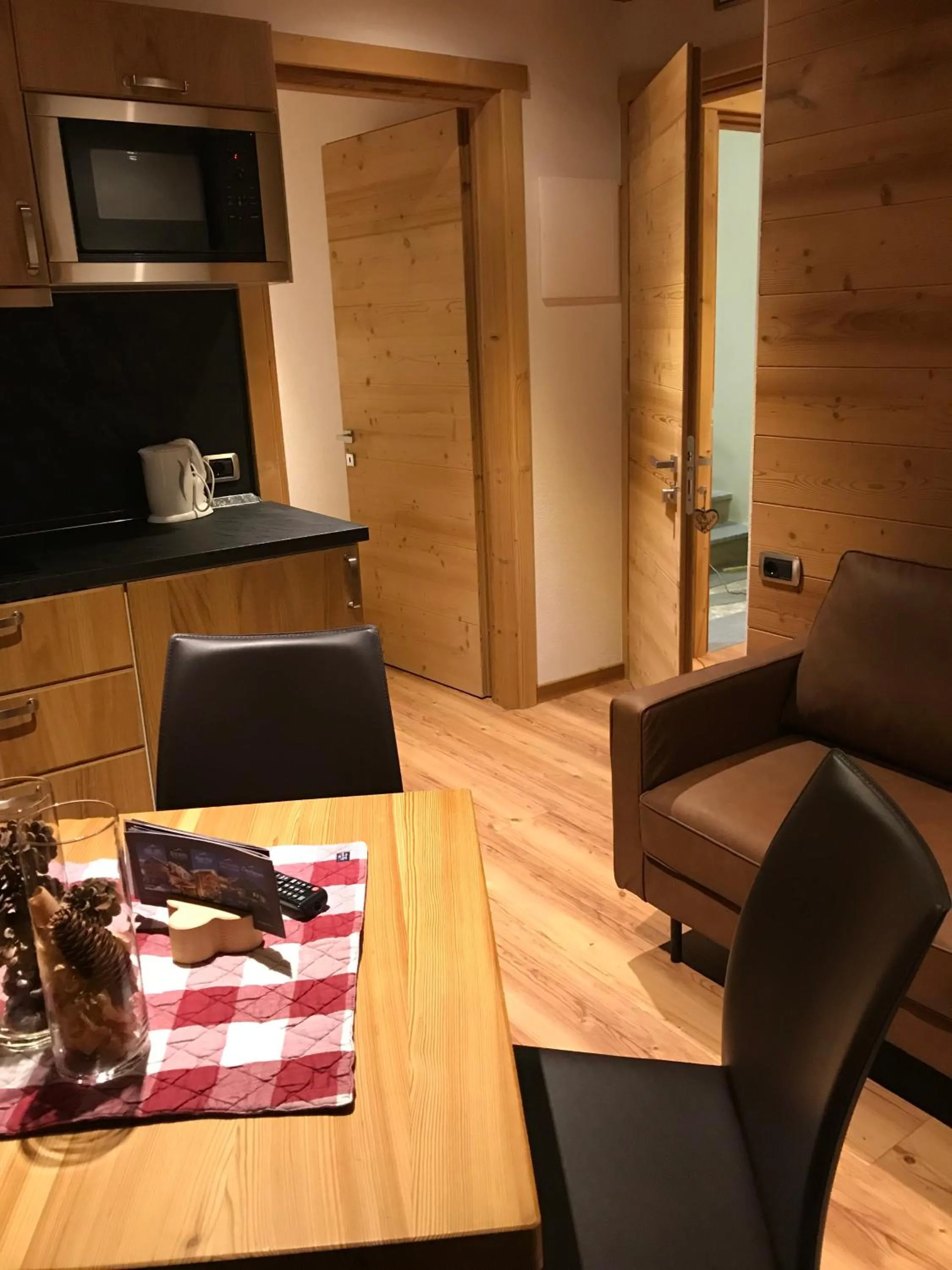 Kitchen or kitchenette in Alpen Hotel Chalet