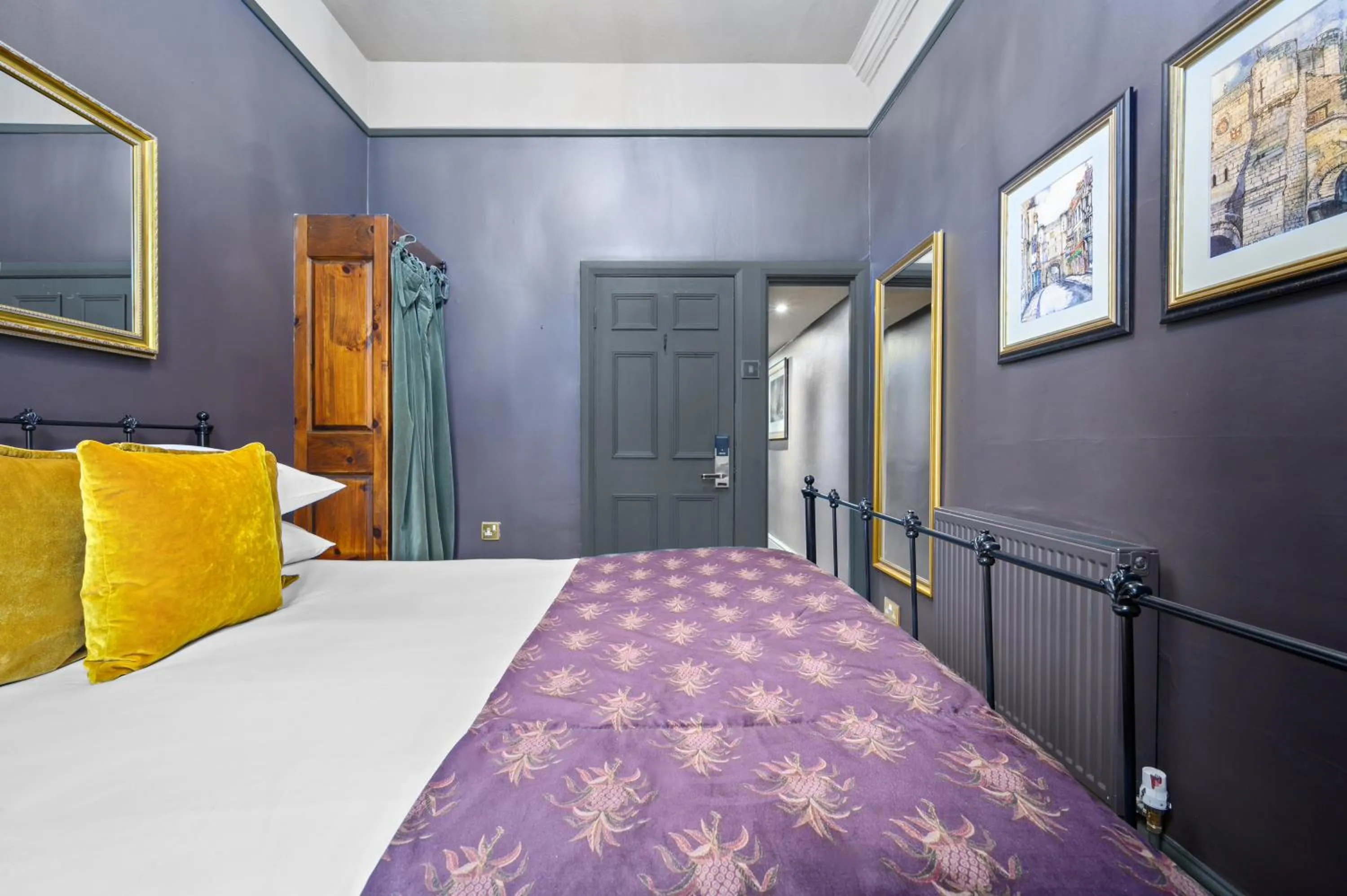 Bed in Lamb & Lion Hotel, Sure Hotel Collection by Best Western