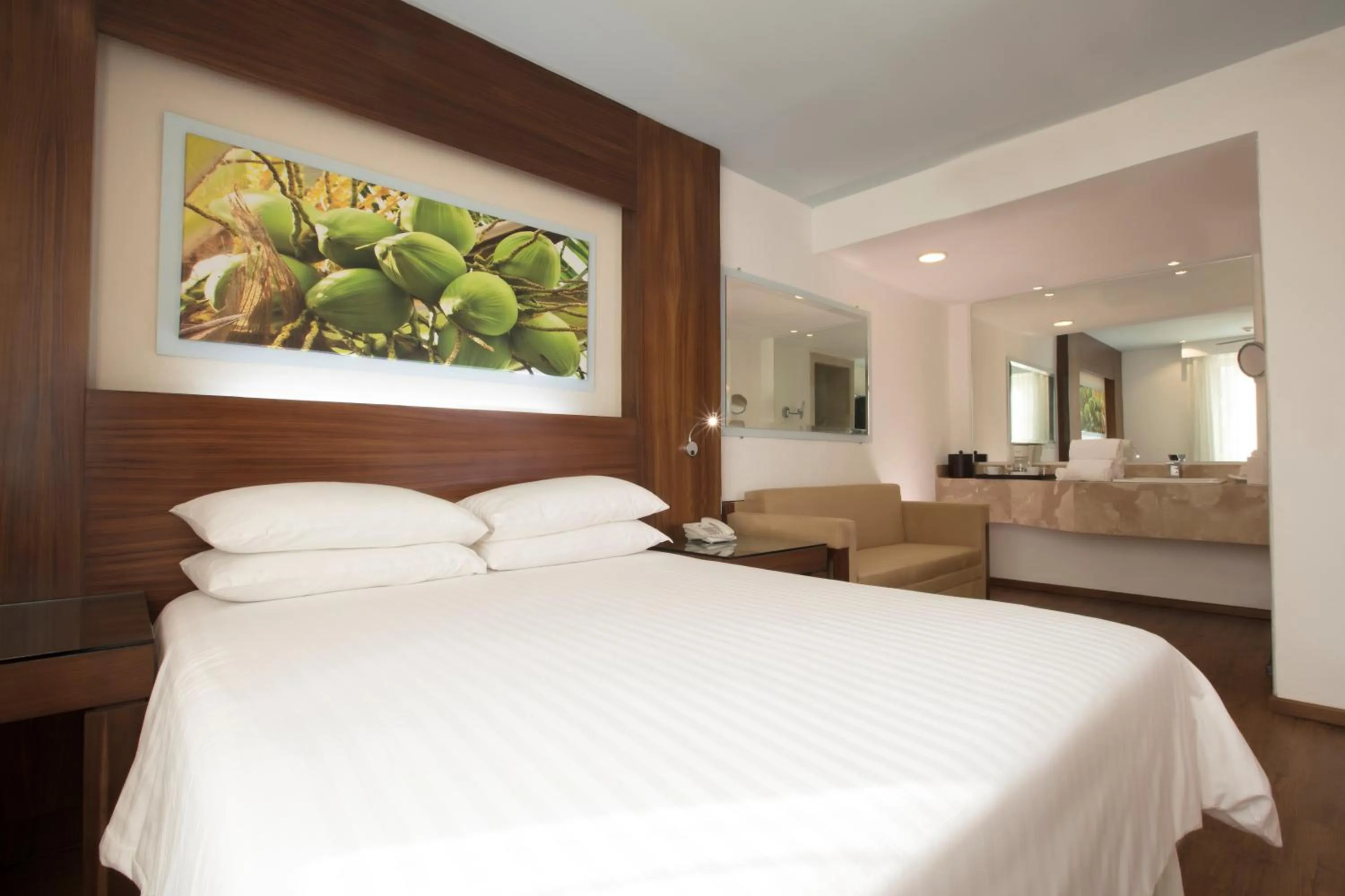 Photo of the whole room, Bed in Krystal Grand Nuevo Vallarta