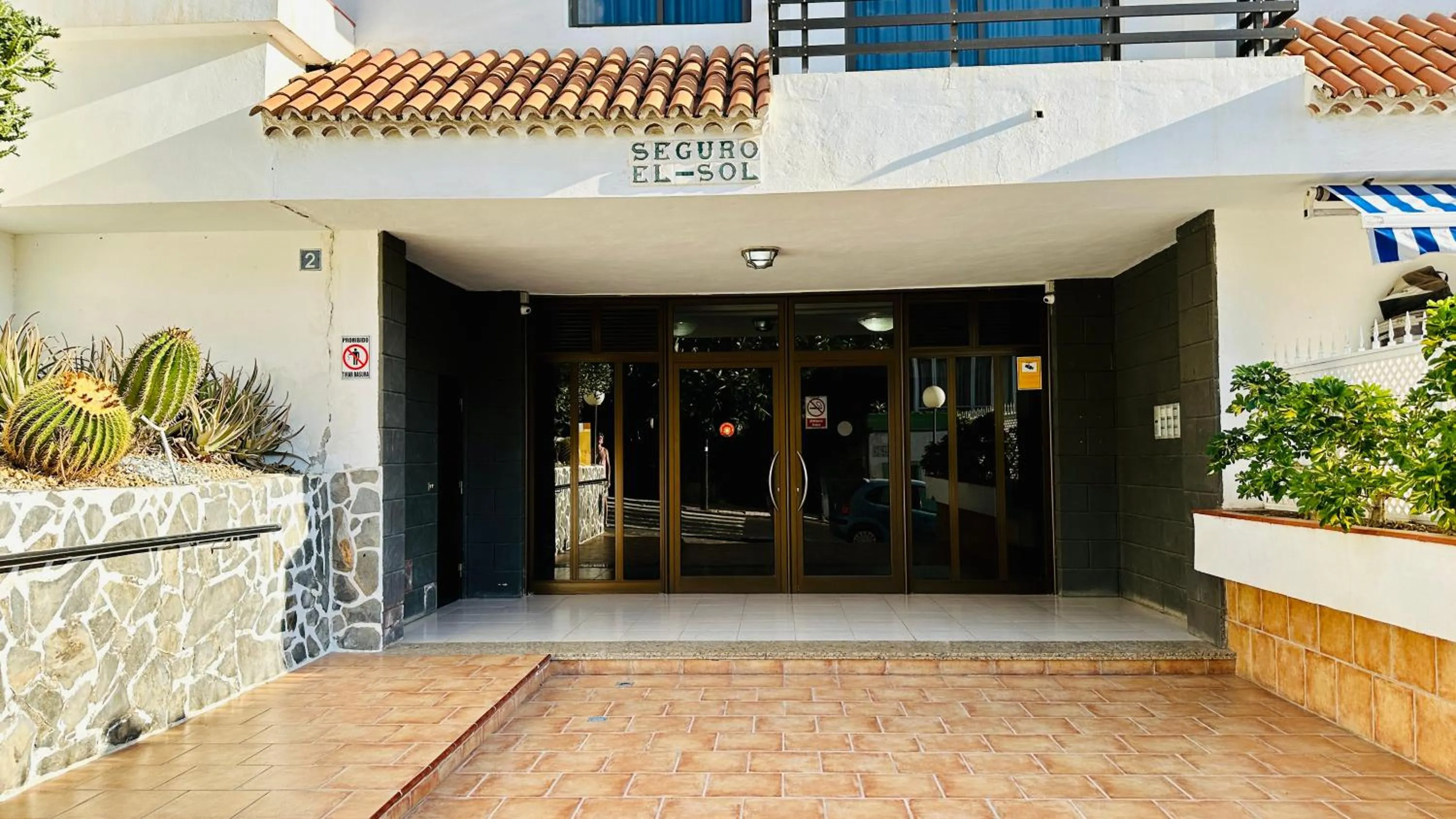 Property building in Seguro El Sol 411