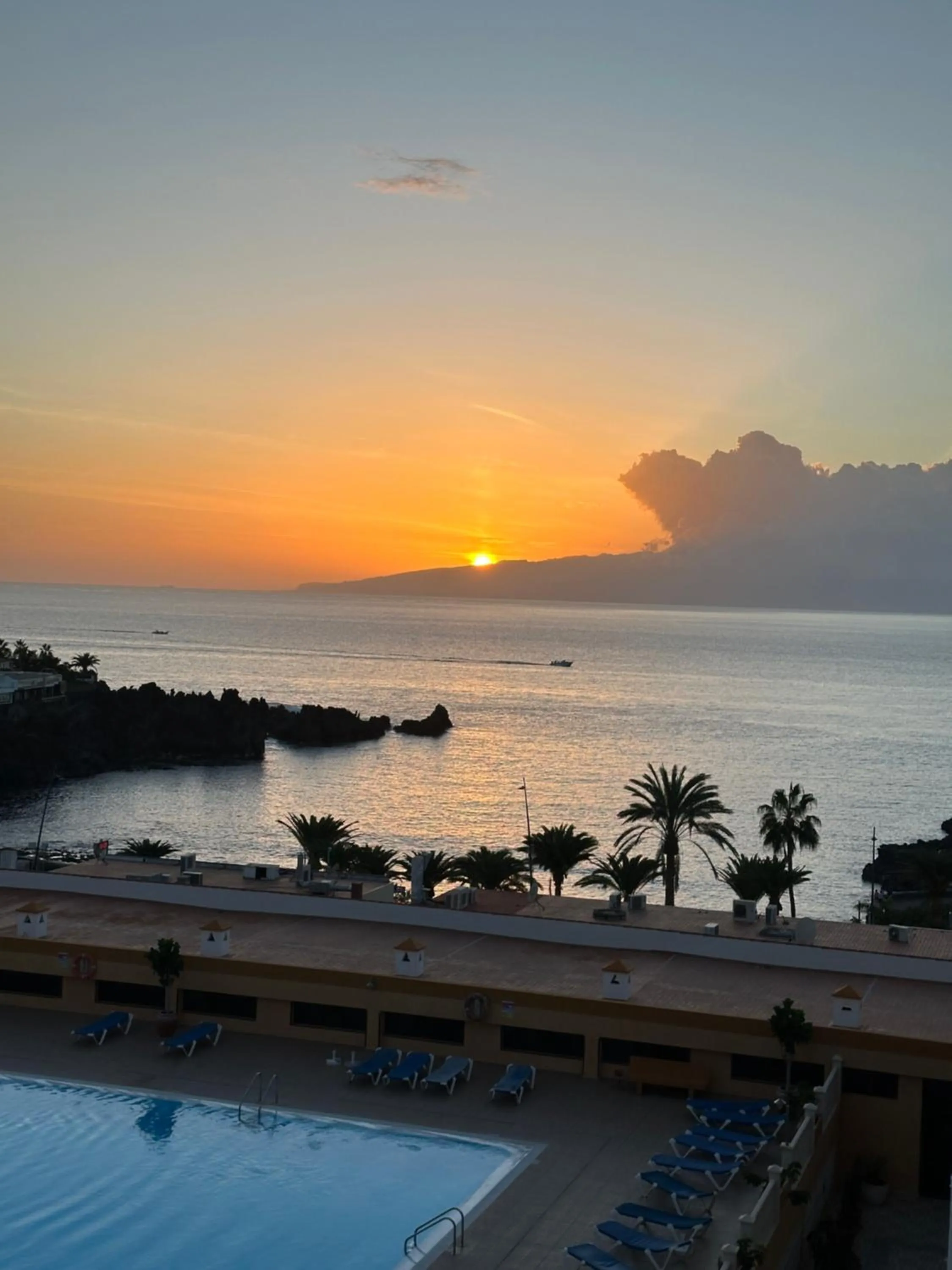 Pool view in Seguro El Sol 411