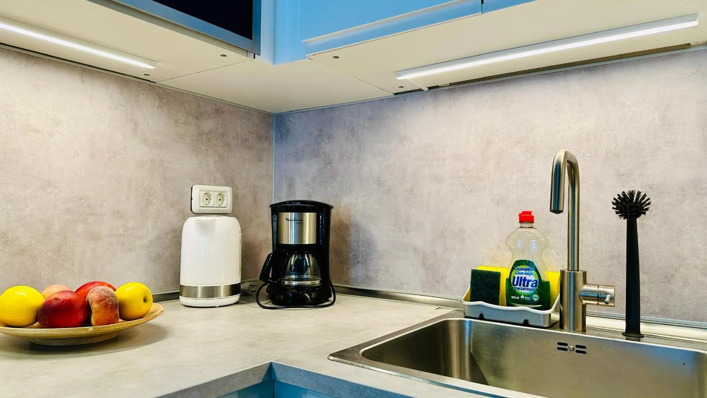 Coffee/tea facilities in Seguro El Sol 411