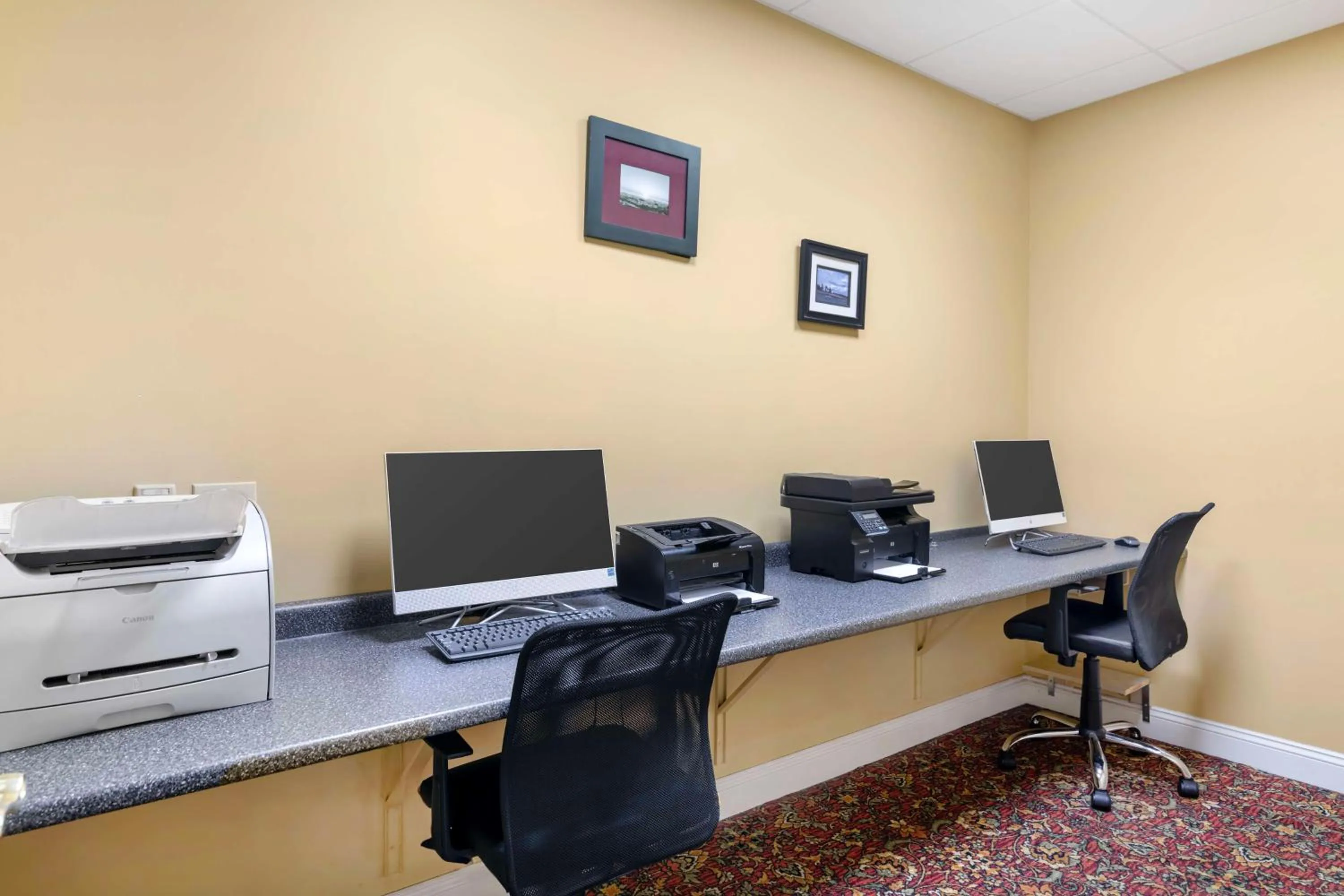 Business facilities in Best Western White House Inn