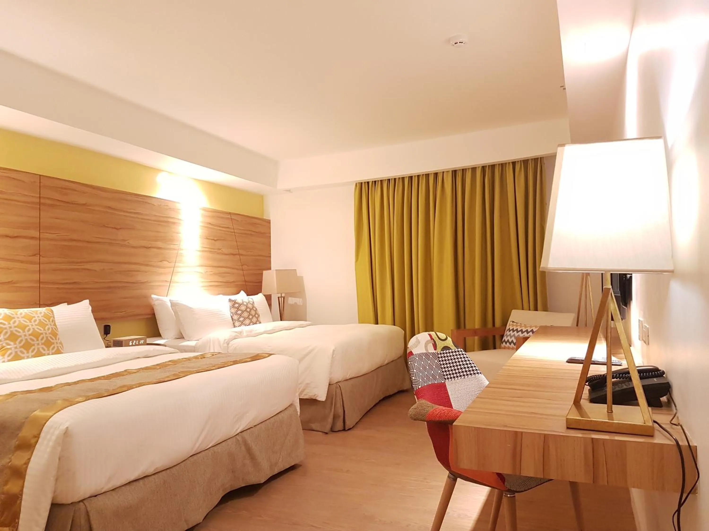 Bedroom, Bed in Ferra Hotel and Garden Suites