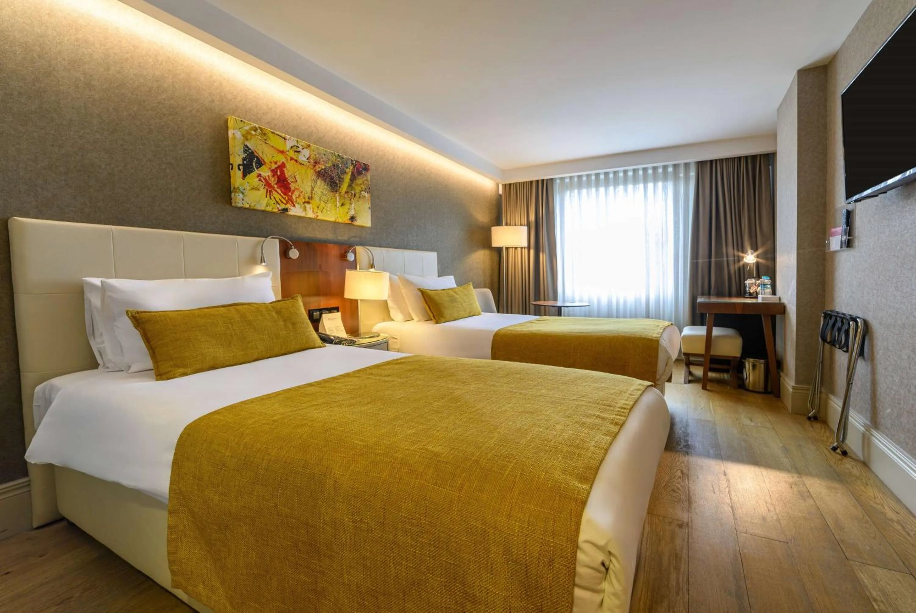 Photo of the whole room, Bed in Ramada by Wyndham Istanbul Grand Bazaar
