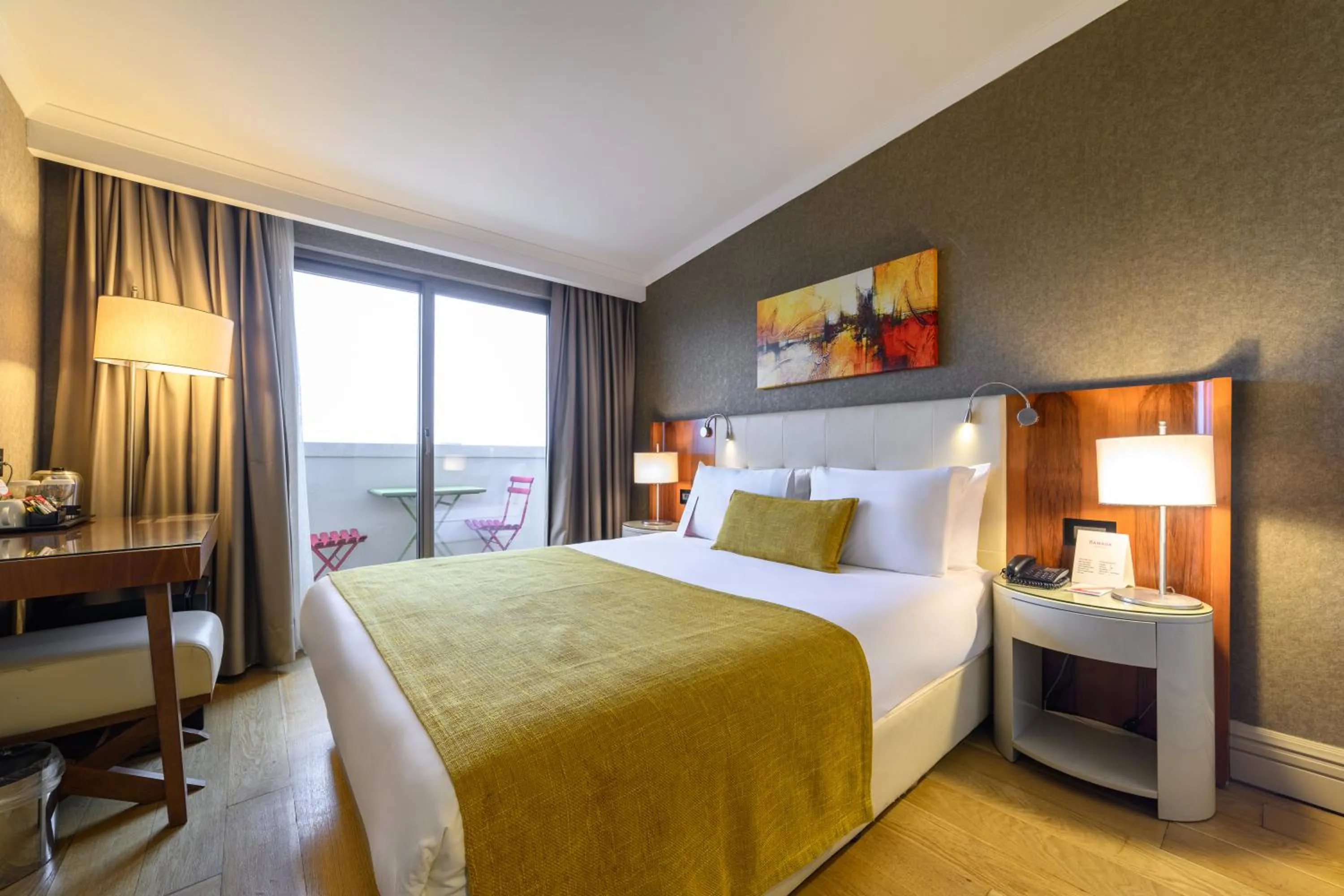Balcony/Terrace, Bed in Ramada by Wyndham Istanbul Grand Bazaar