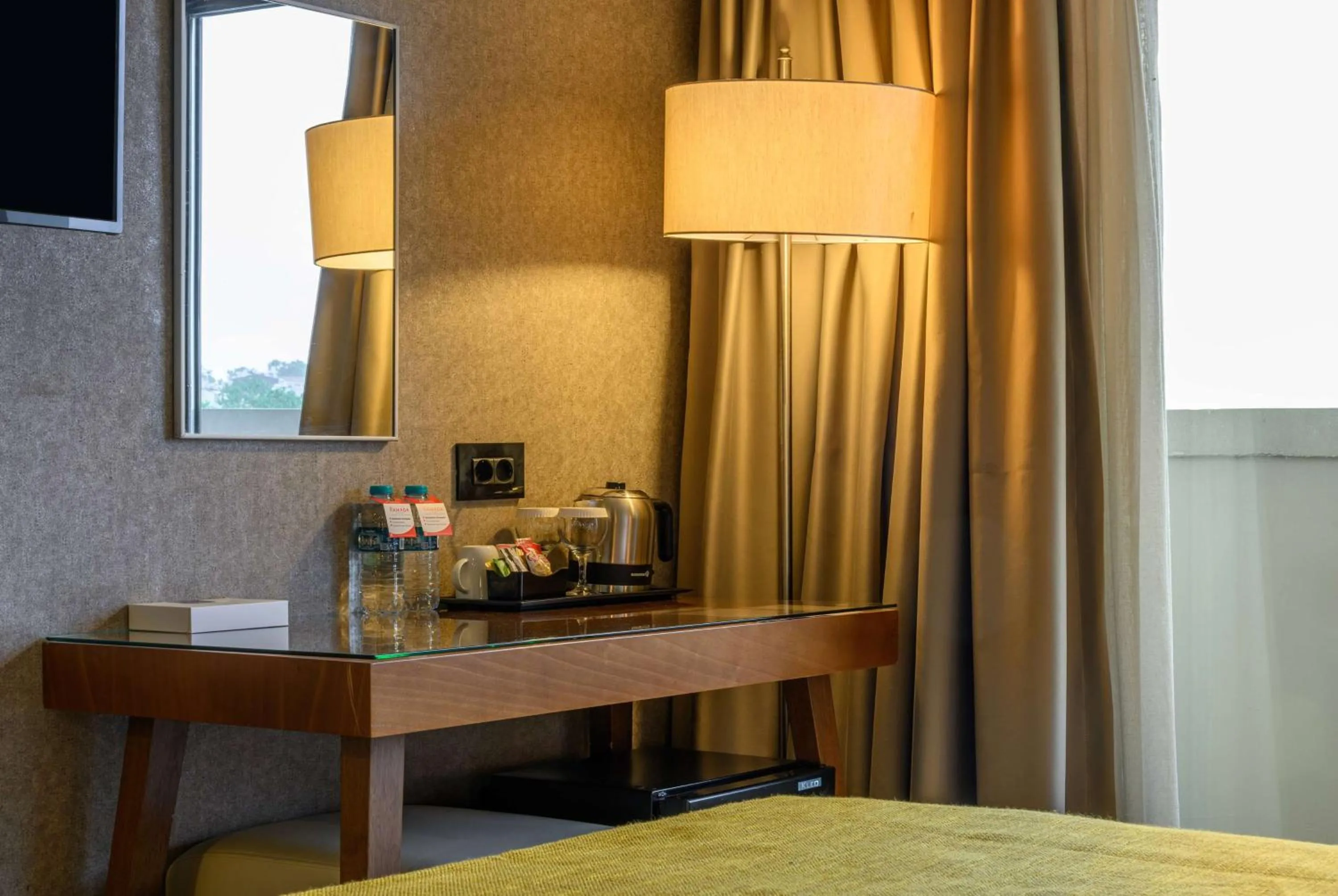 Photo of the whole room, Bed in Ramada by Wyndham Istanbul Grand Bazaar