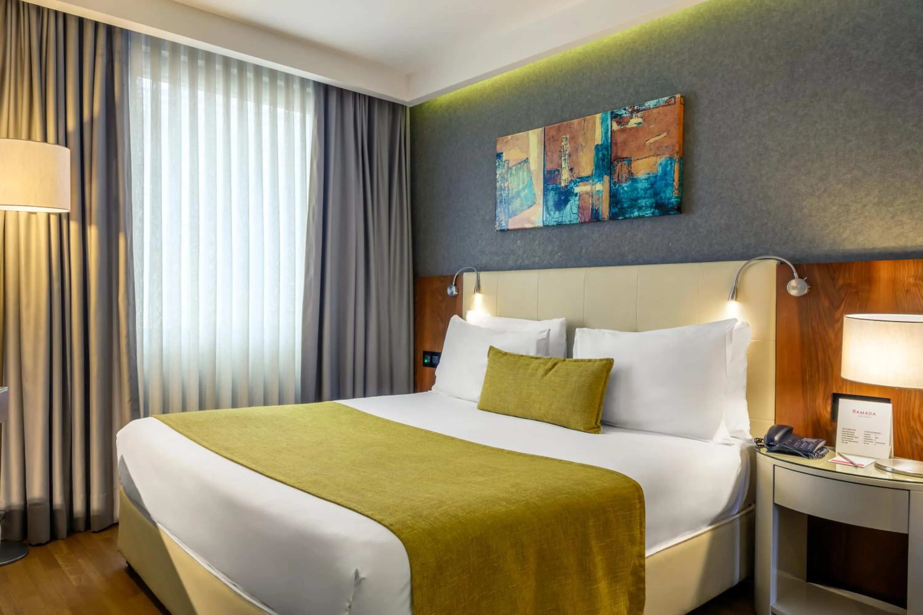 Bedroom, Bed in Ramada by Wyndham Istanbul Grand Bazaar