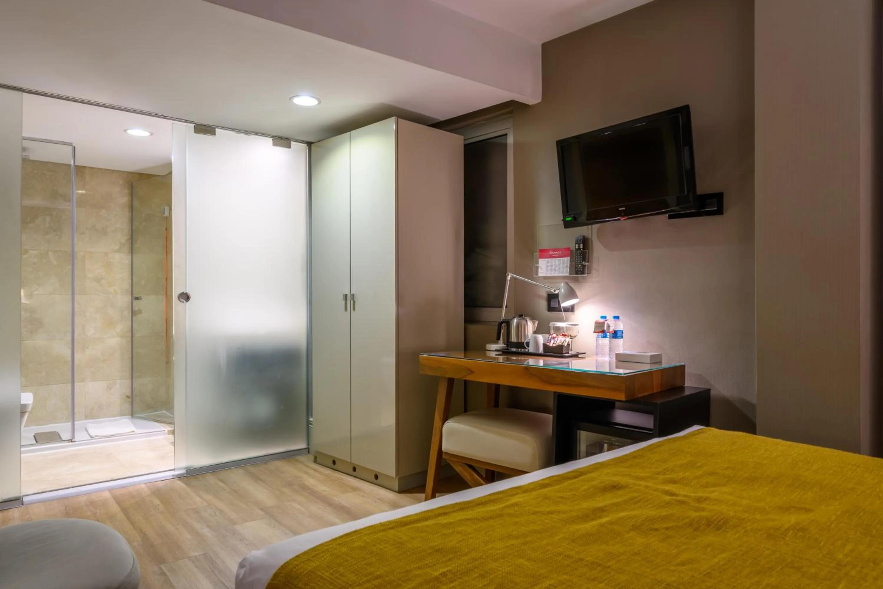 Bathroom, Bed in Ramada by Wyndham Istanbul Grand Bazaar