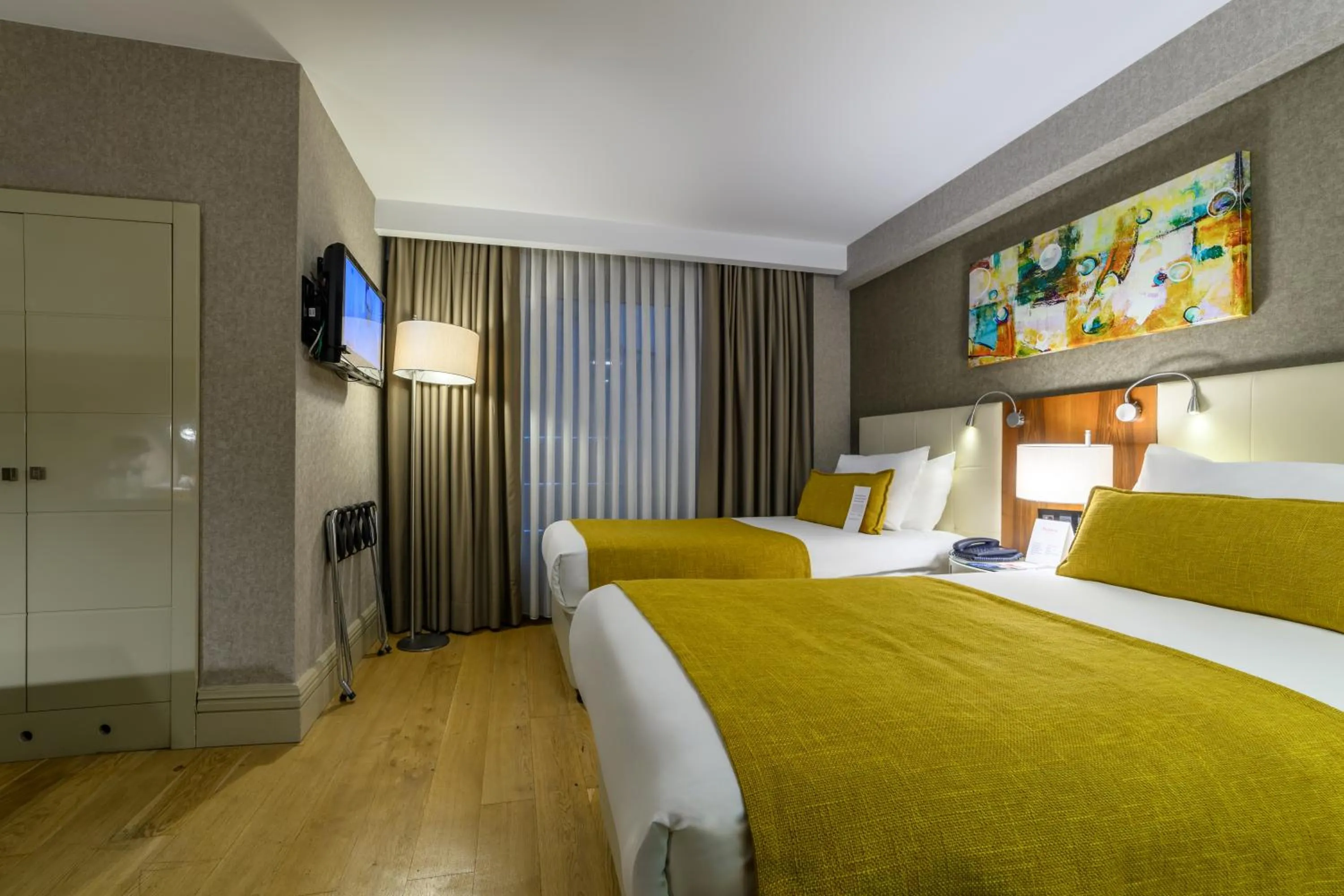 Bedroom, Bed in Ramada by Wyndham Istanbul Grand Bazaar