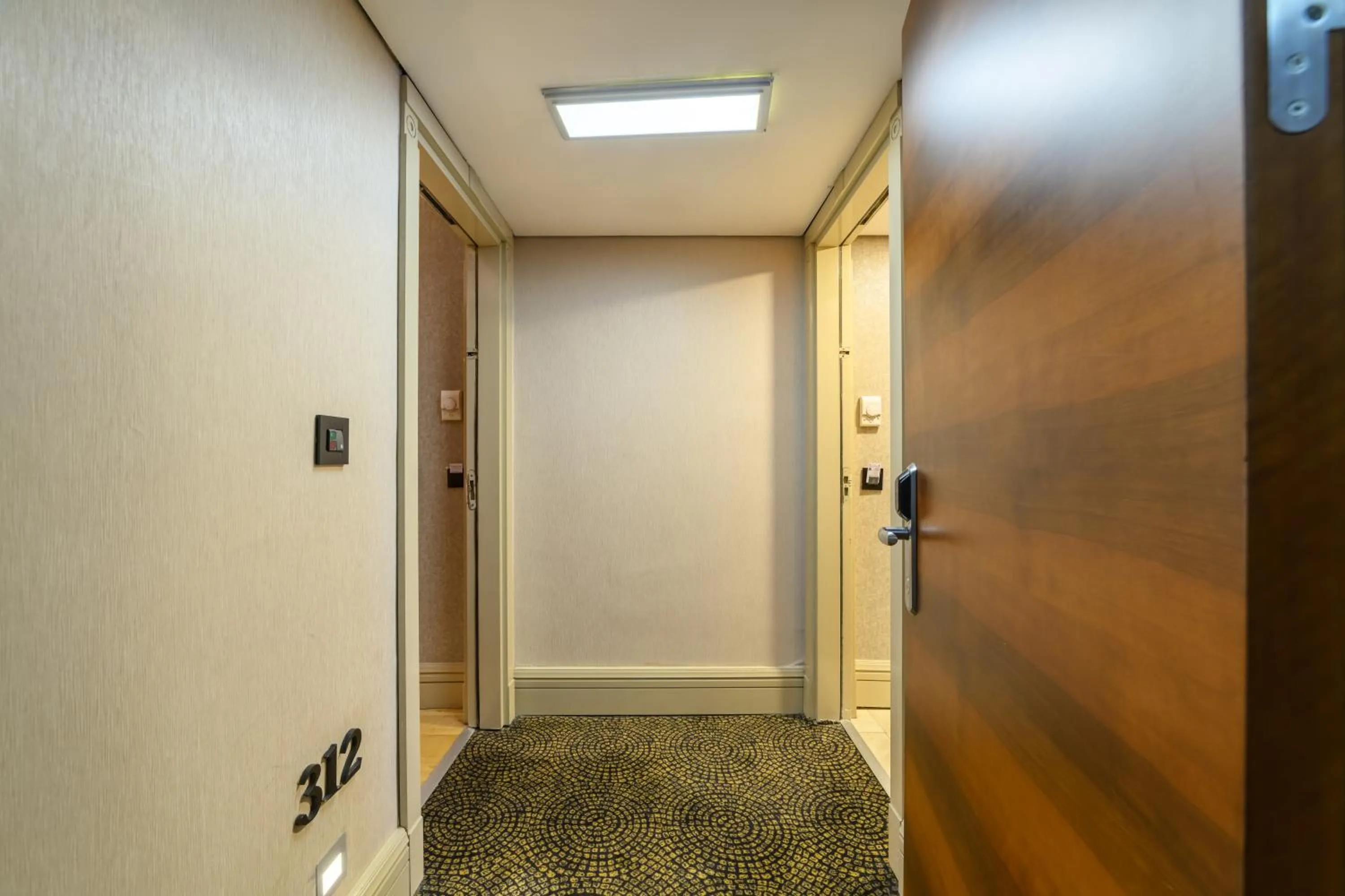 wardrobe in Ramada by Wyndham Istanbul Grand Bazaar