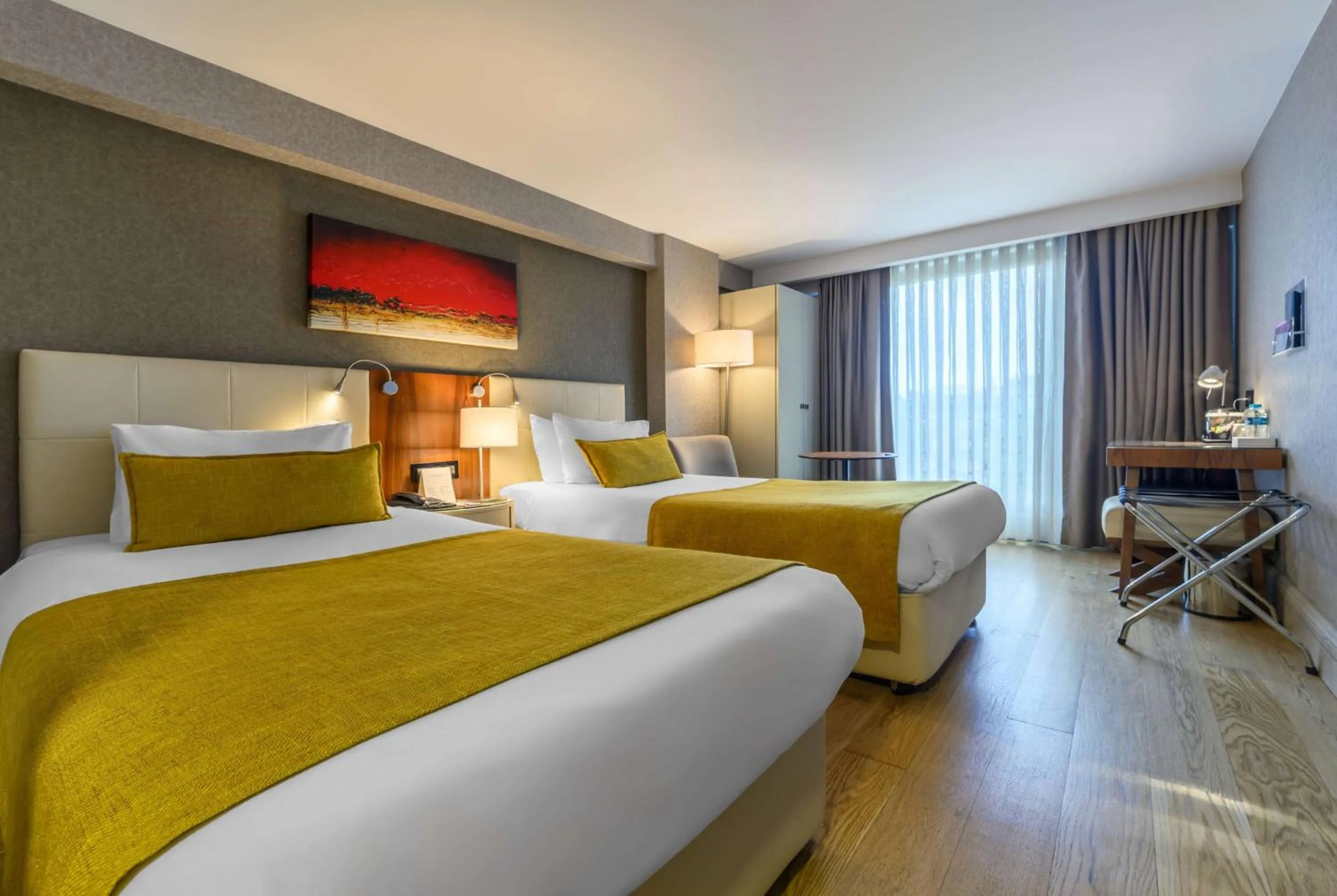 Photo of the whole room, Bed in Ramada by Wyndham Istanbul Grand Bazaar