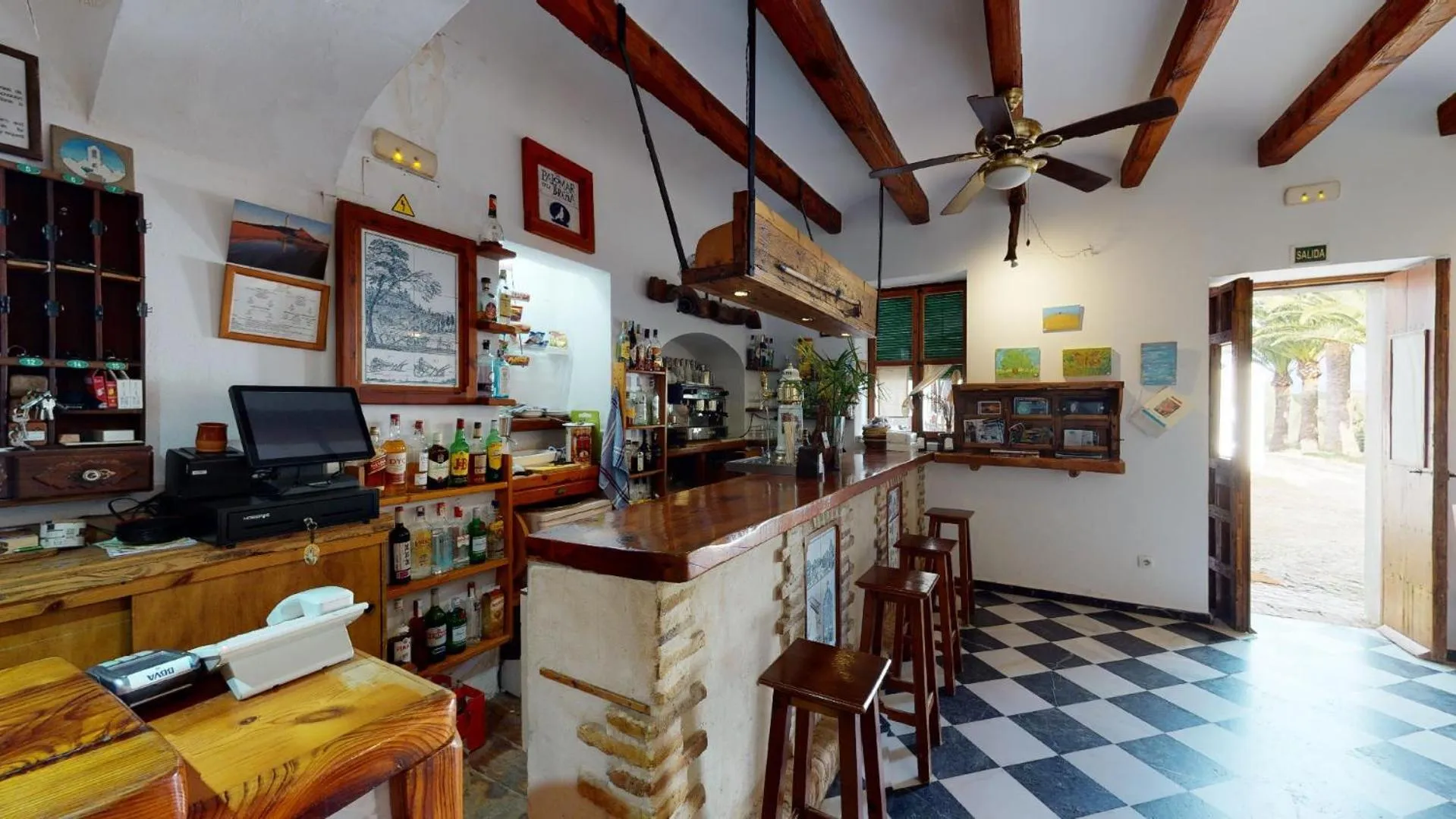 Property building in El Palomar de la Breña