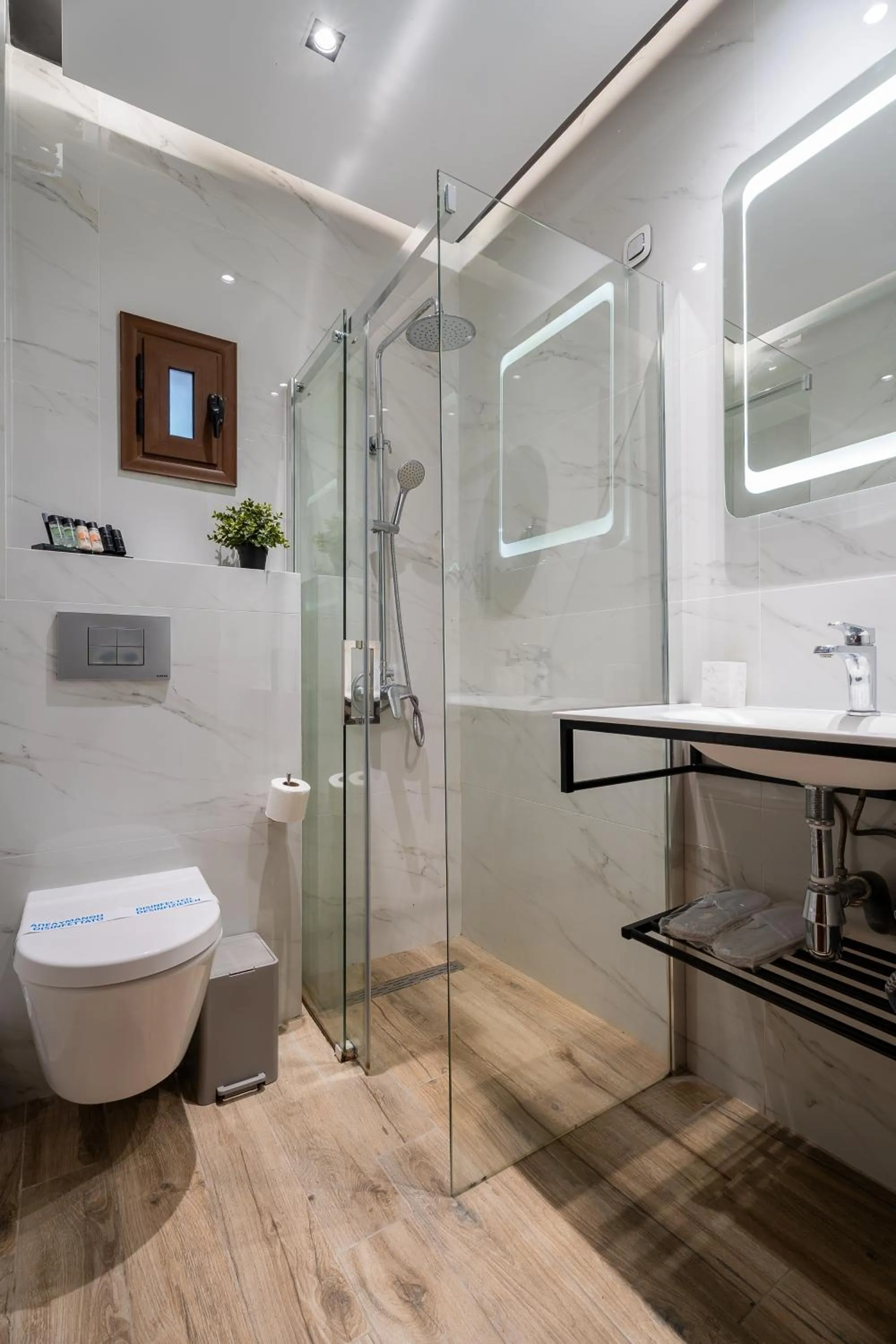 Meliton Inn Hotel & Suites by the beach