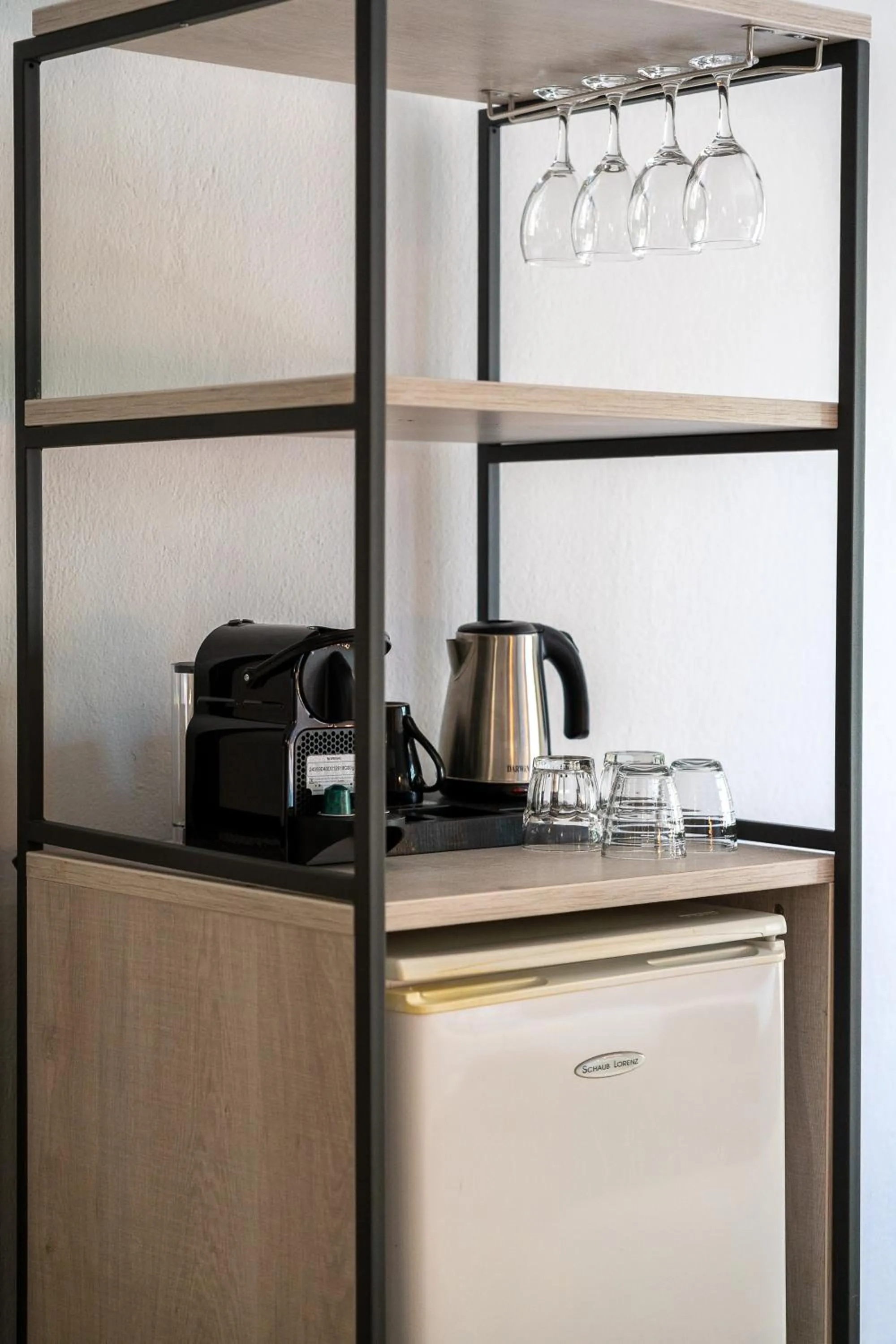 Meliton Inn Hotel & Suites by the beach