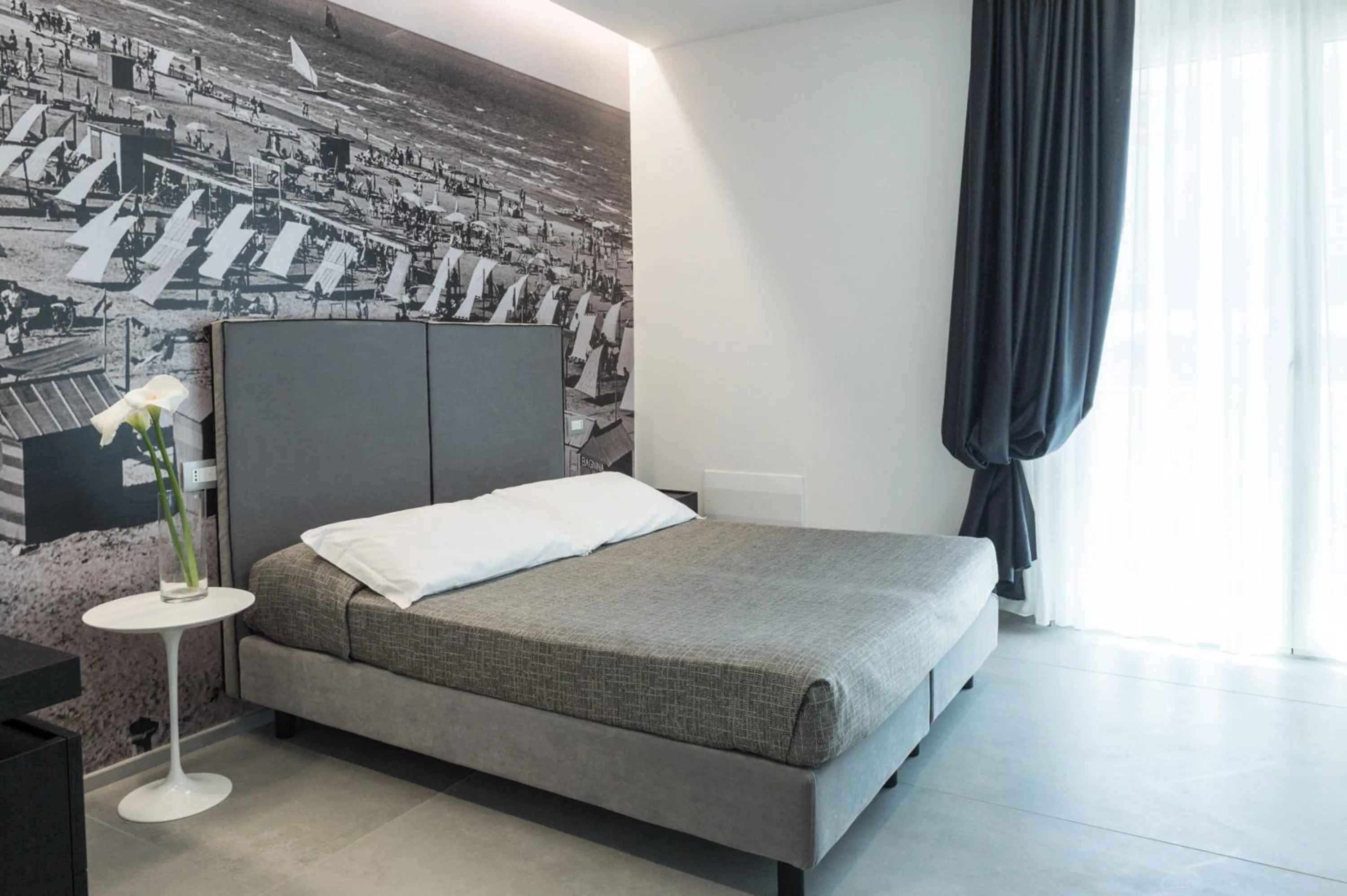 Bed in Hotel Commodore