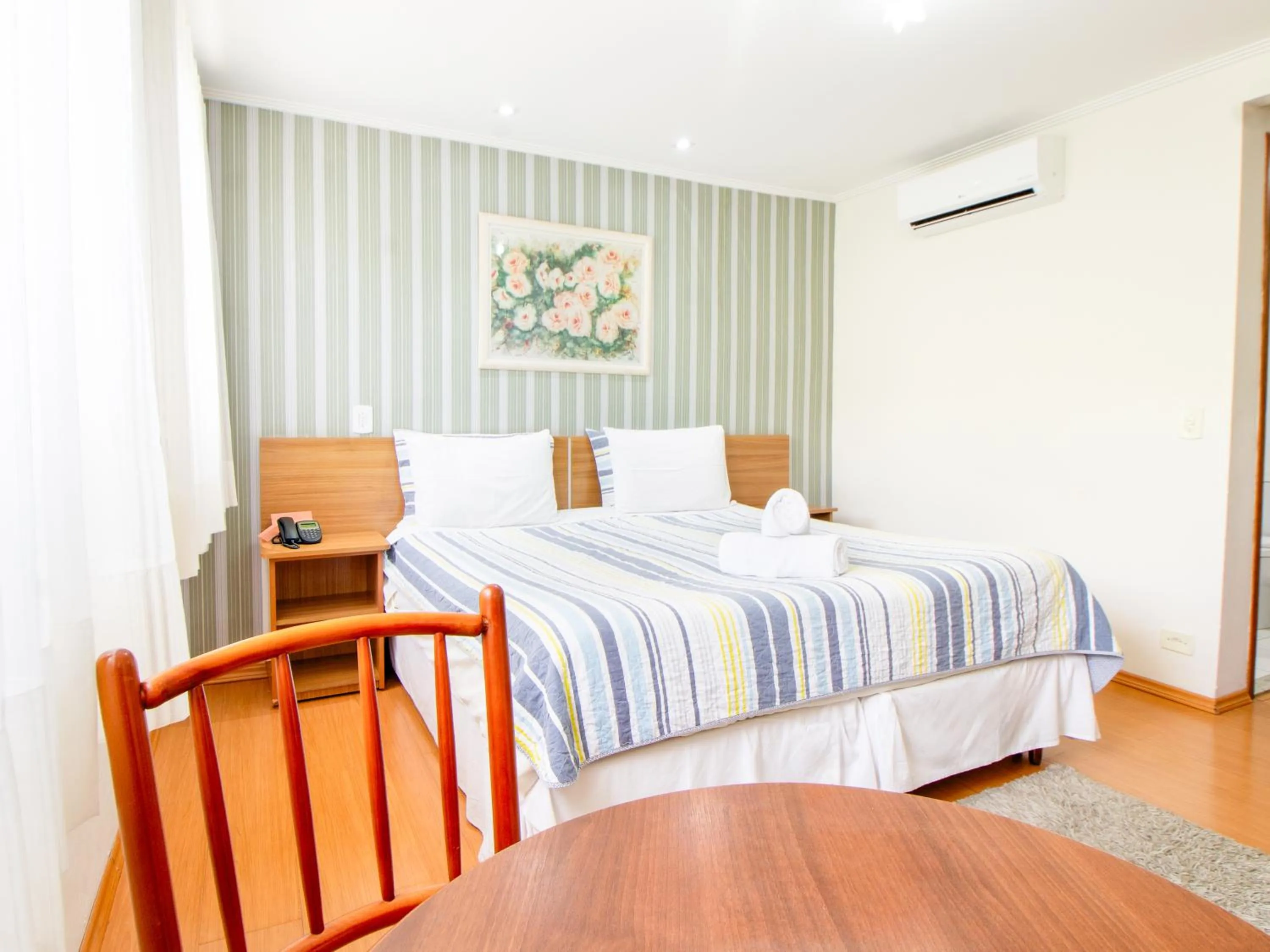 Bed in VELINN Pousada Chateau do Luar