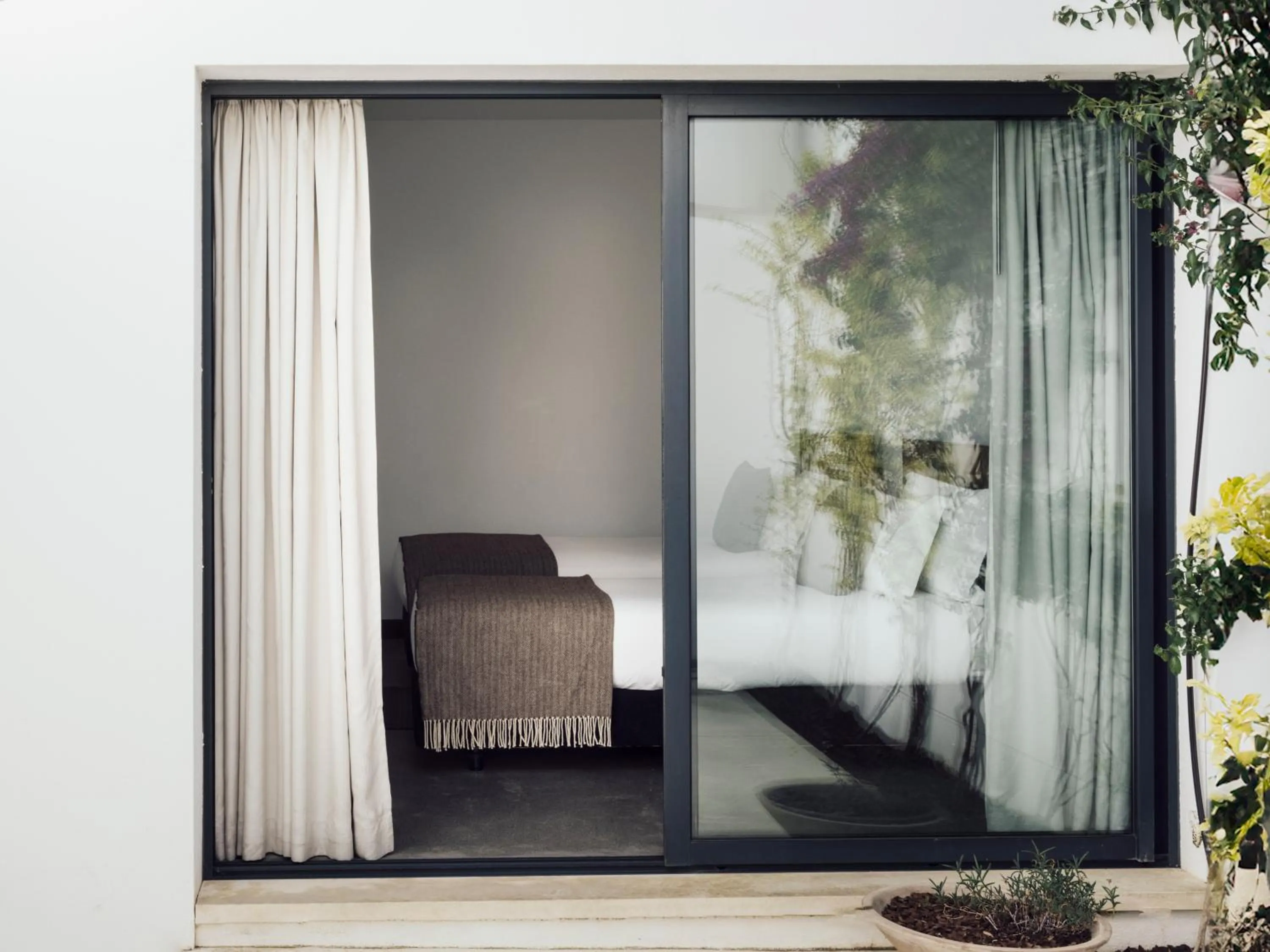 Bed in L'AND Vineyards - Relais & Châteaux