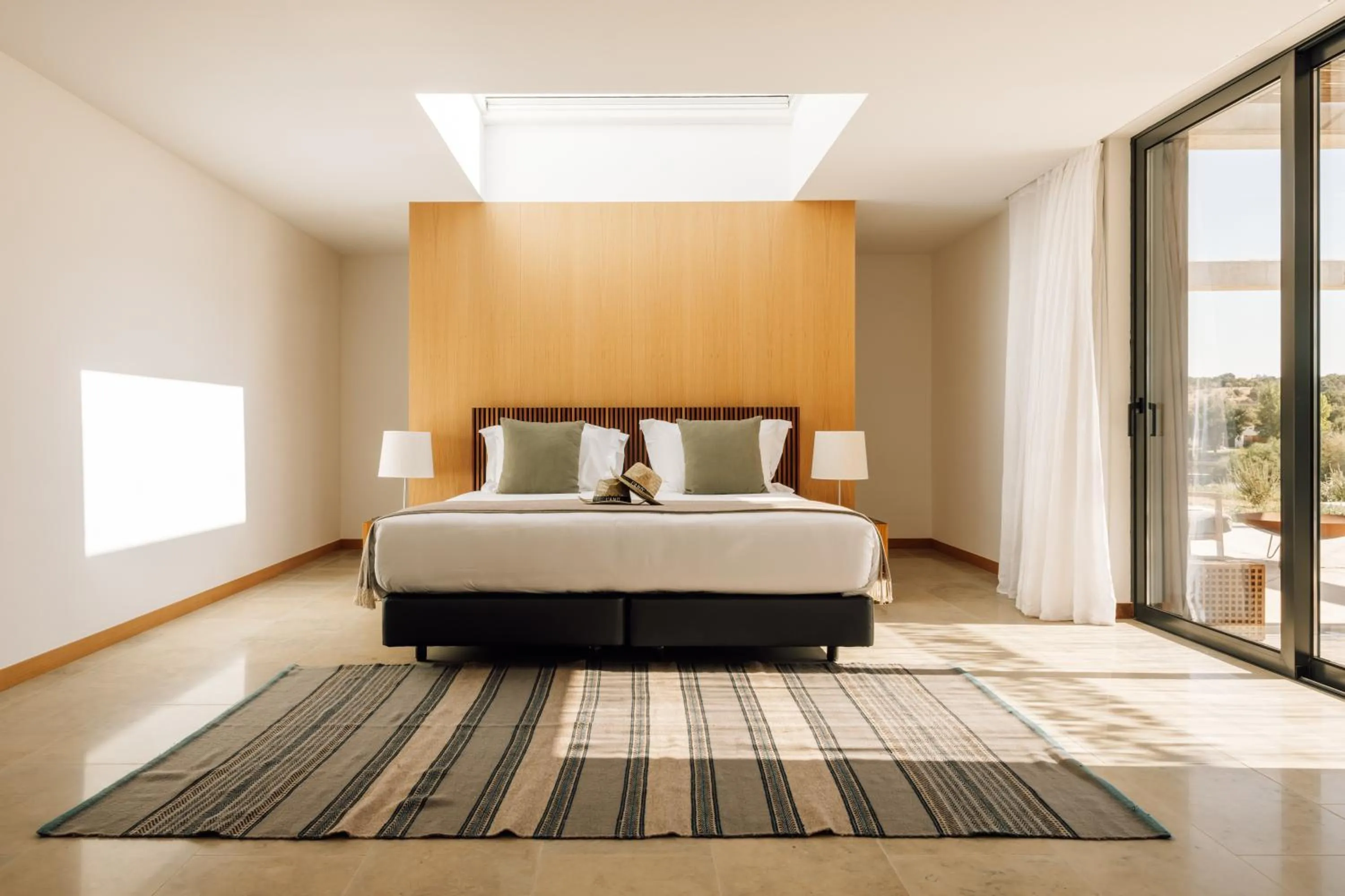 Bed in L'AND Vineyards - Relais & Châteaux