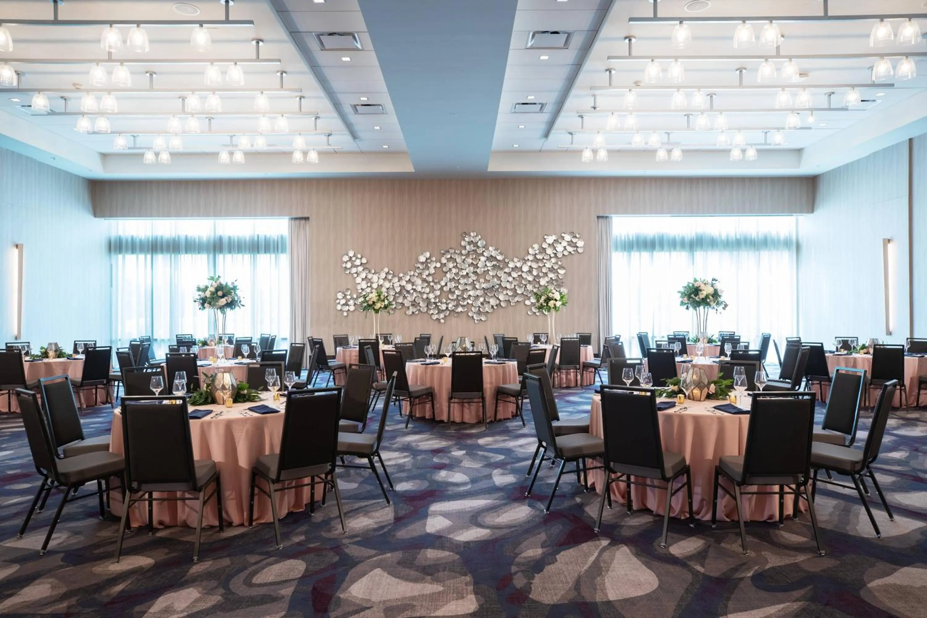 Meeting/conference room in Renaissance Columbus Westerville-Polaris Hotel