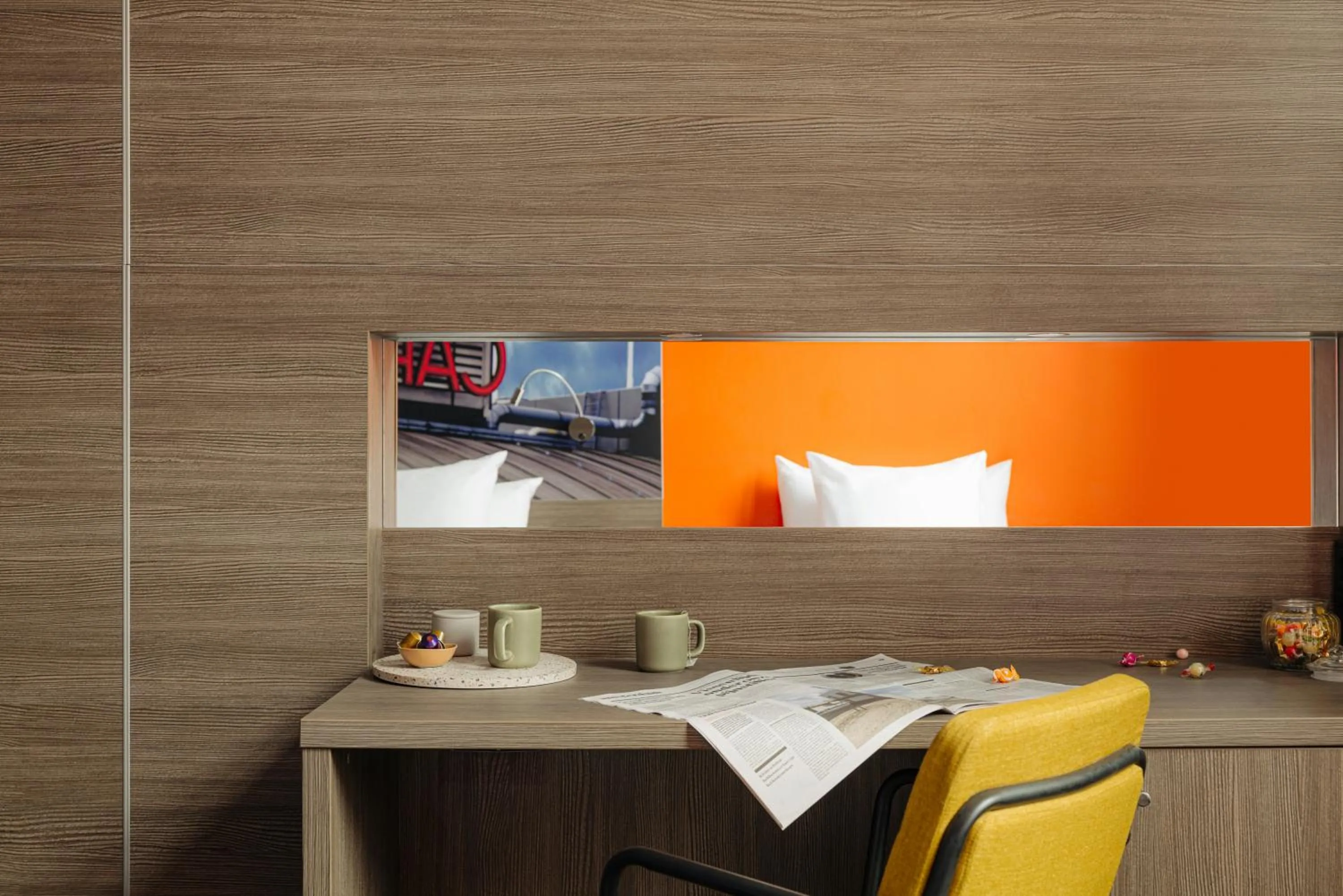 Photo of the whole room, Bed in The Manor Amsterdam