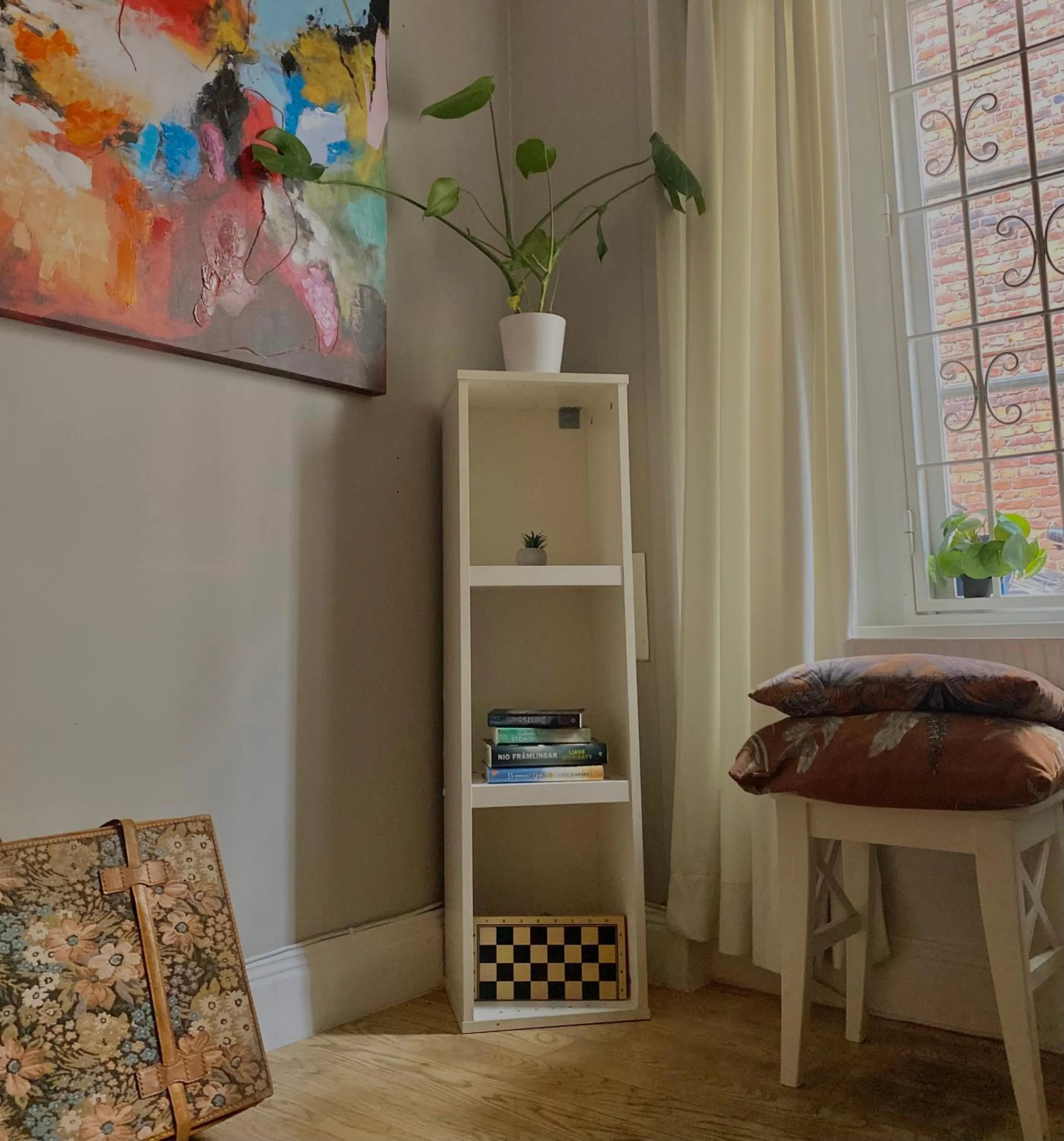 Seating area in Lilla Brunn