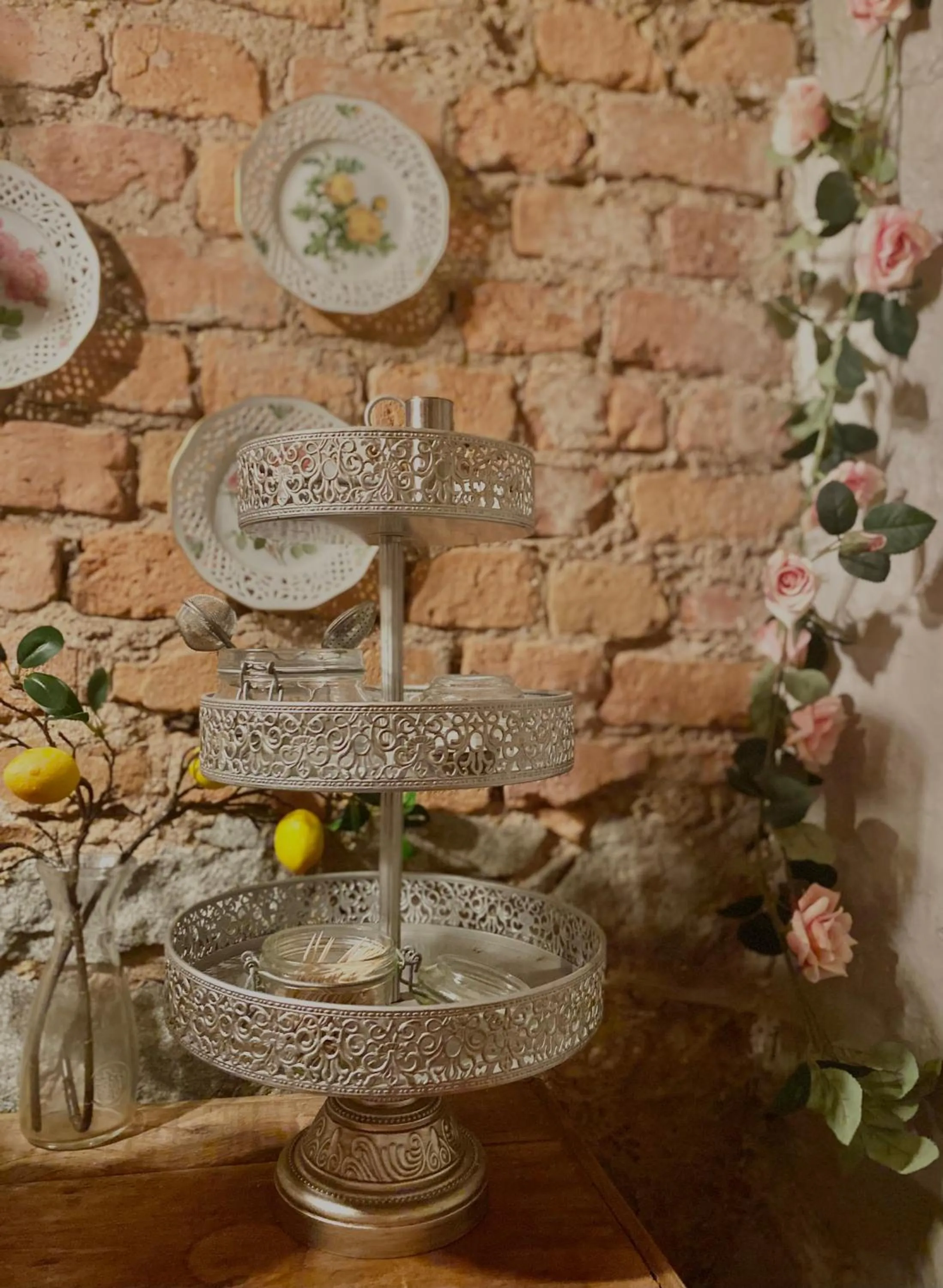 Decorative detail in Lilla Brunn