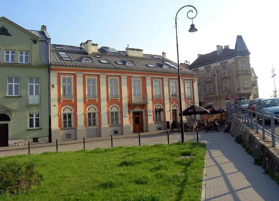 Neighbourhood in Trinity Apartment