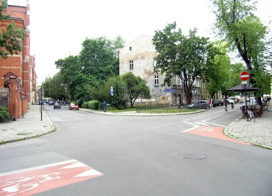 Neighbourhood in Trinity Apartment